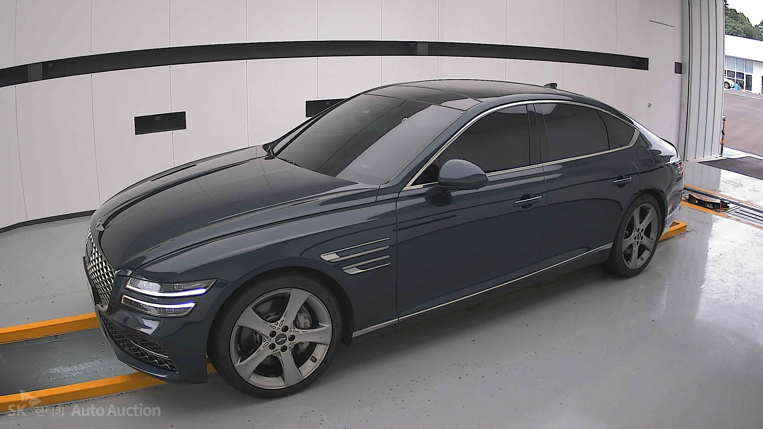 2022 - genesis g80
