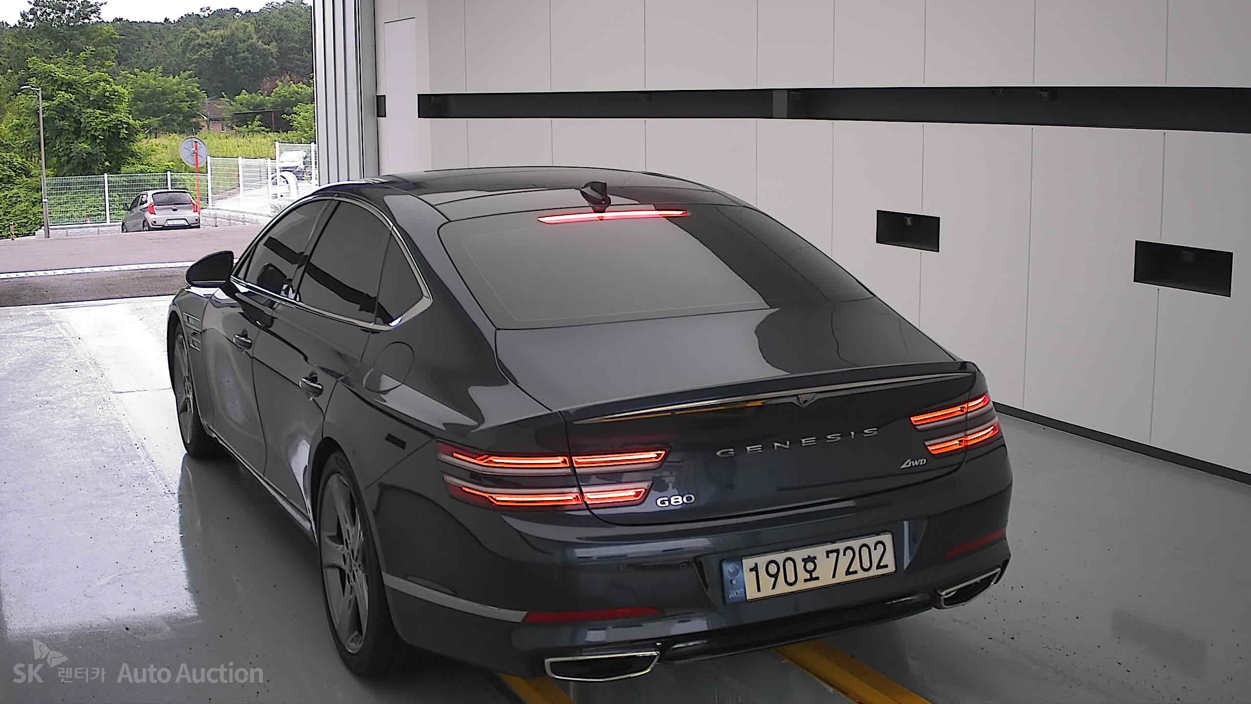 2022 - genesis g80