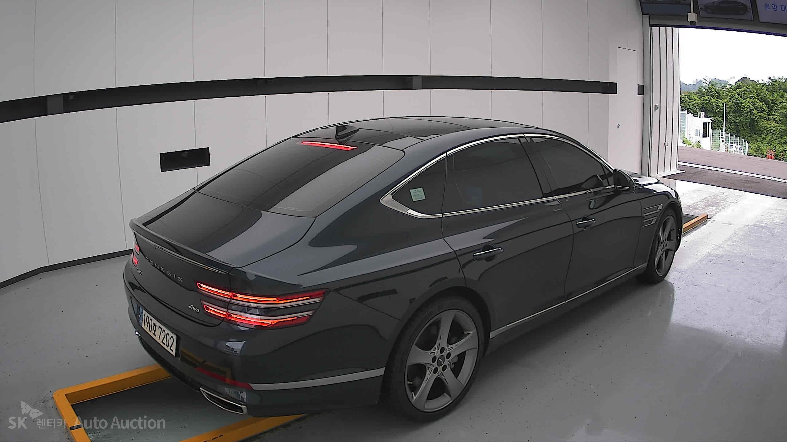2022 - genesis g80