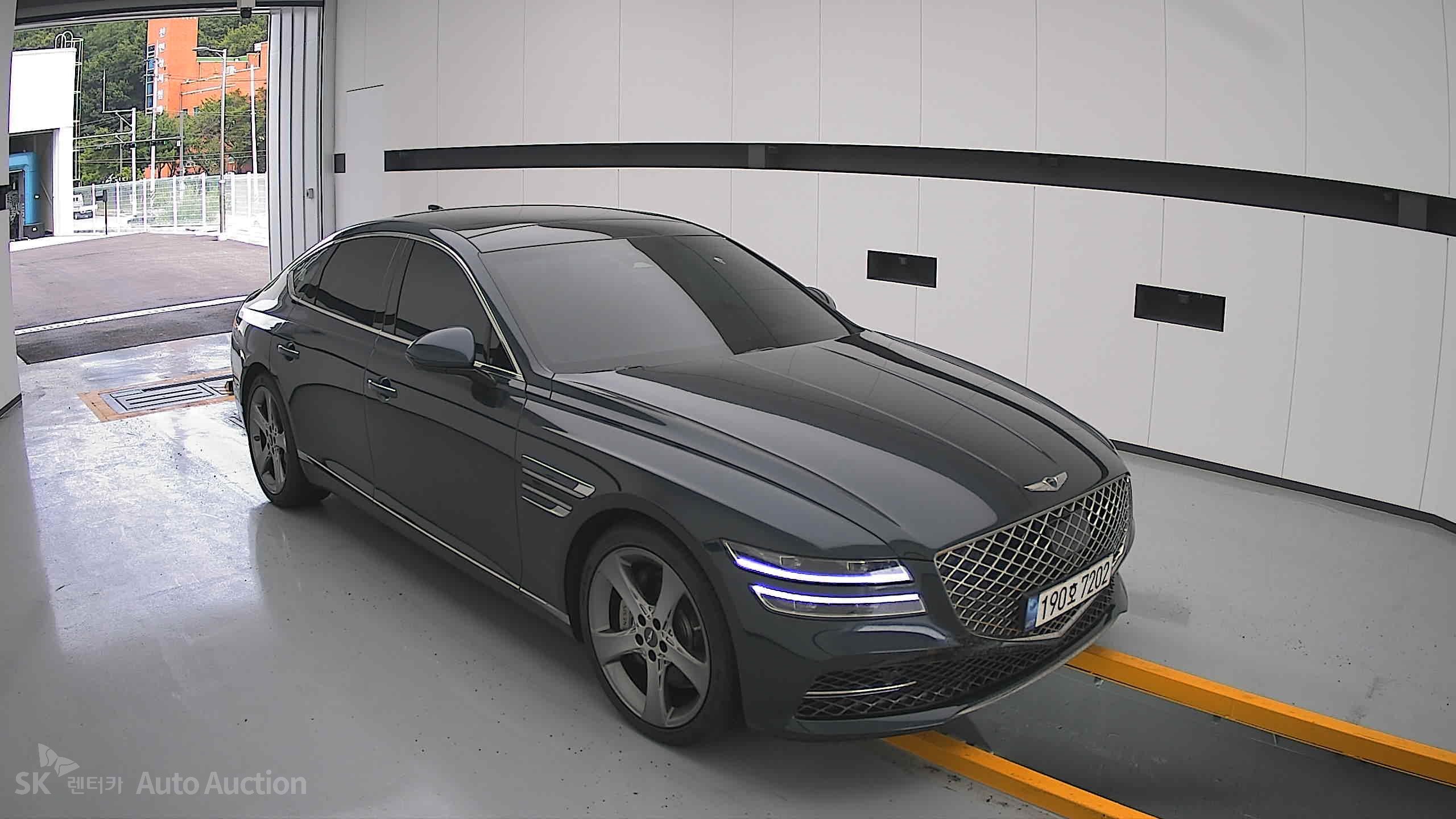 2022 - genesis g80