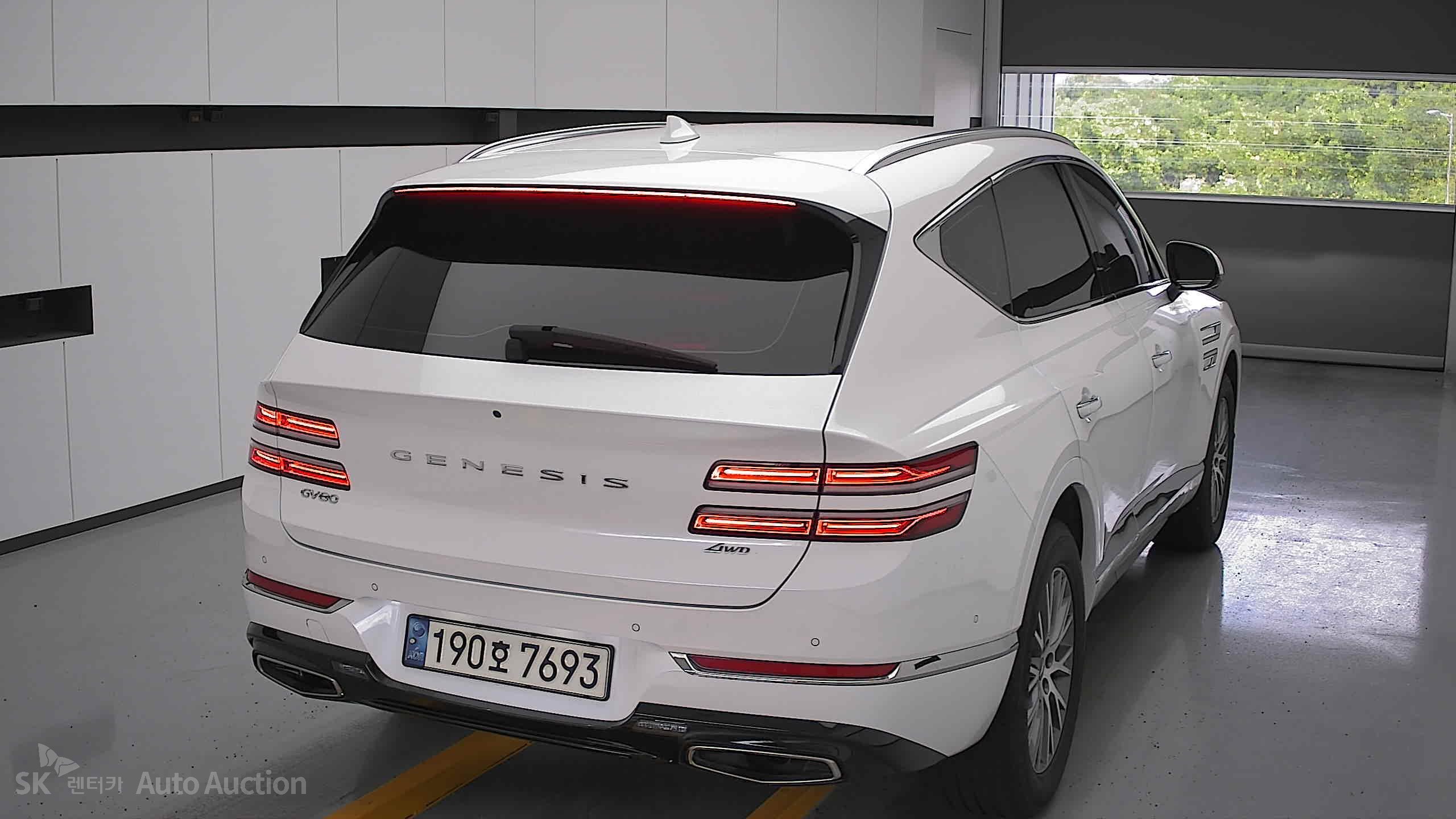 2022 - genesis gv80