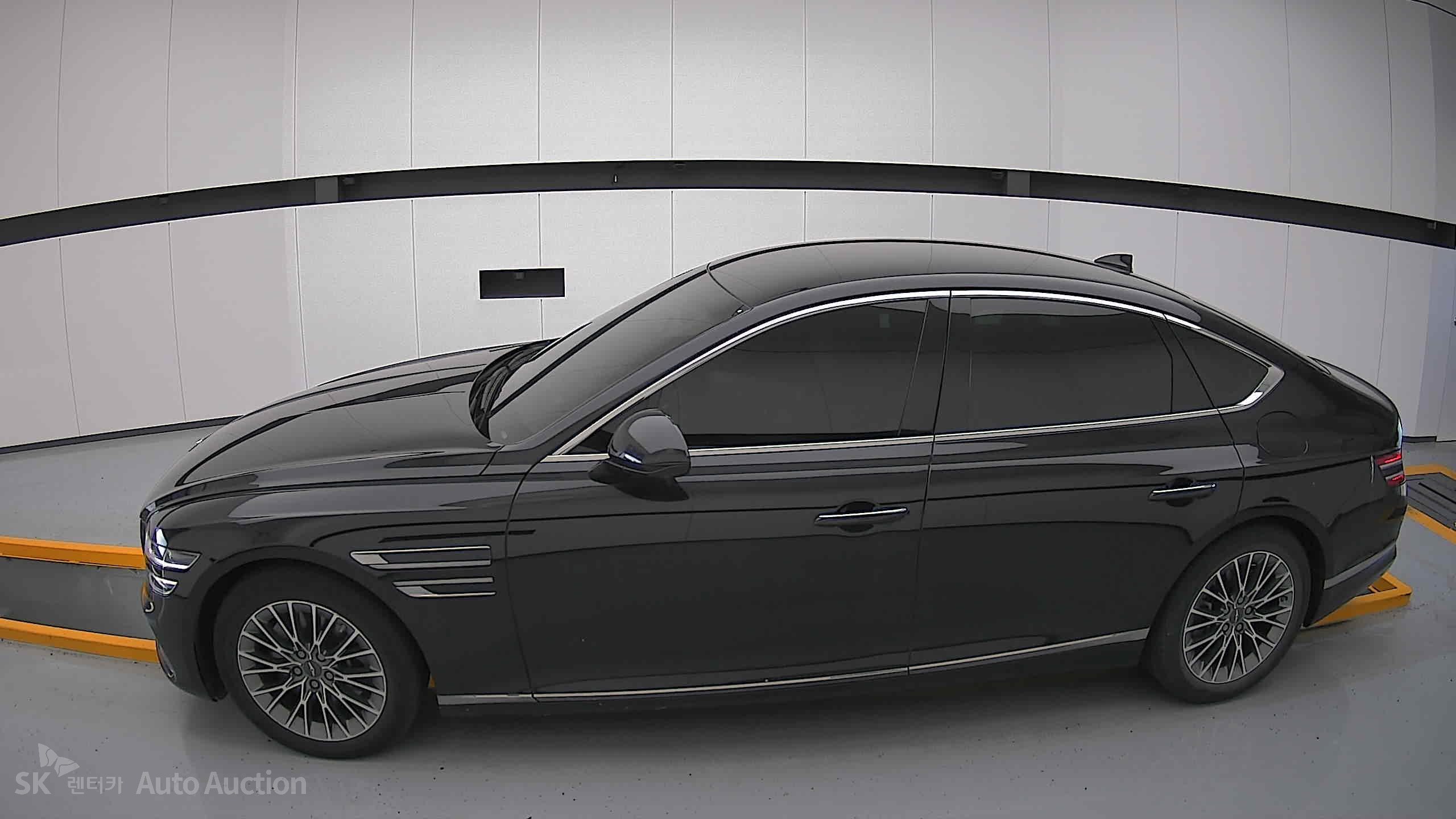 2022 - genesis g80