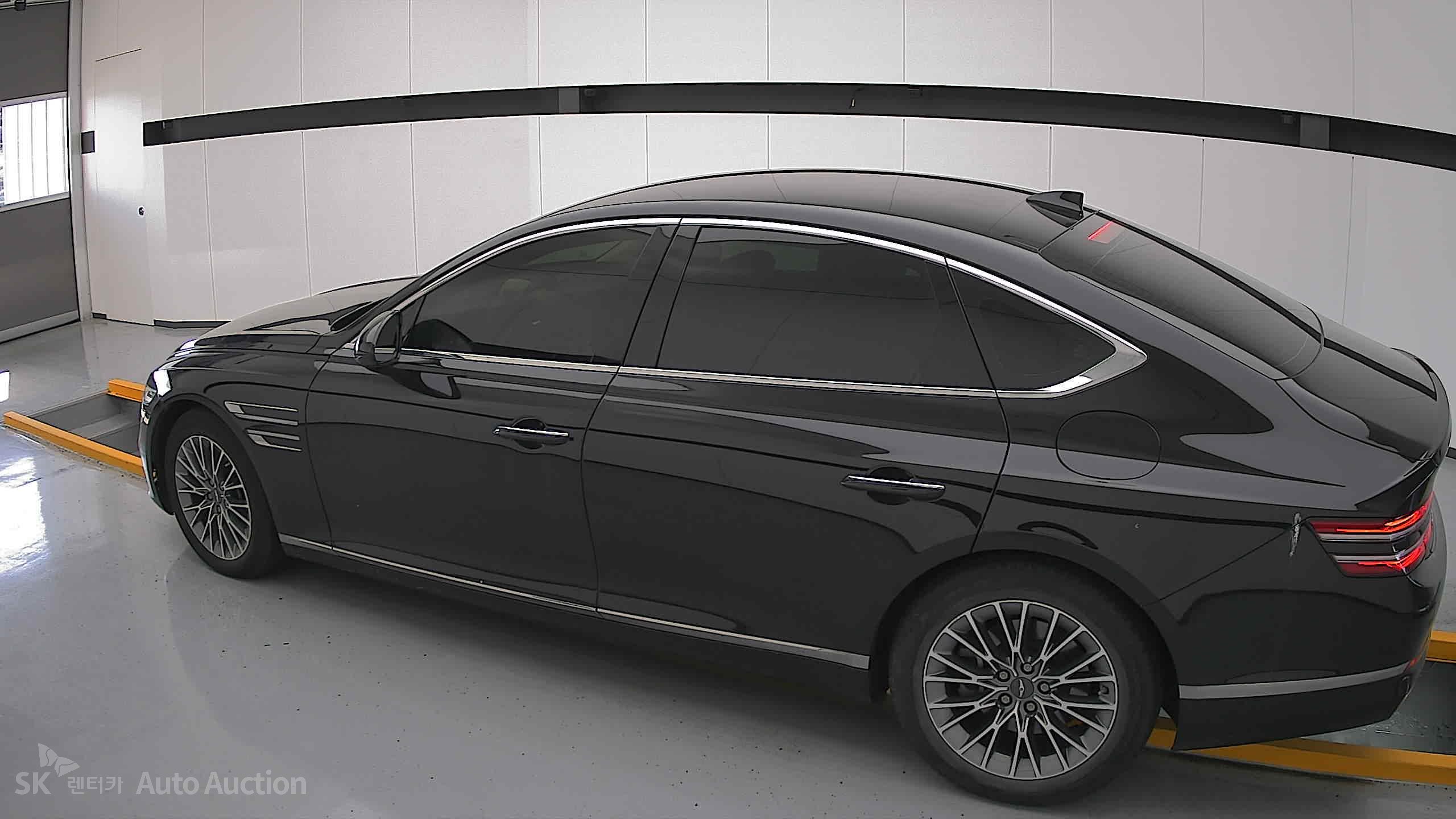 2022 - genesis g80