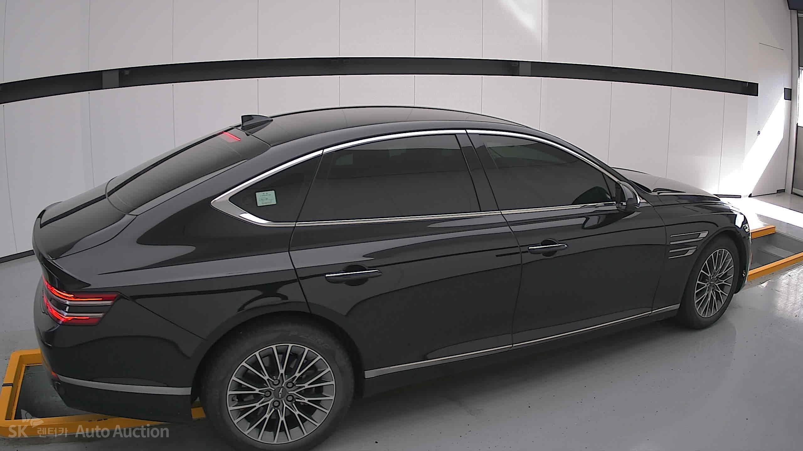2022 - genesis g80