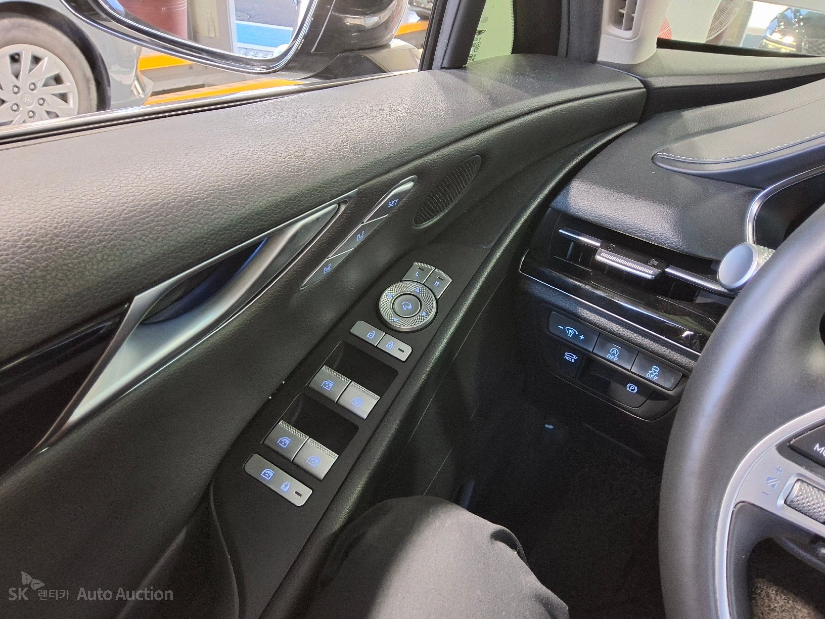 2022 - genesis g80