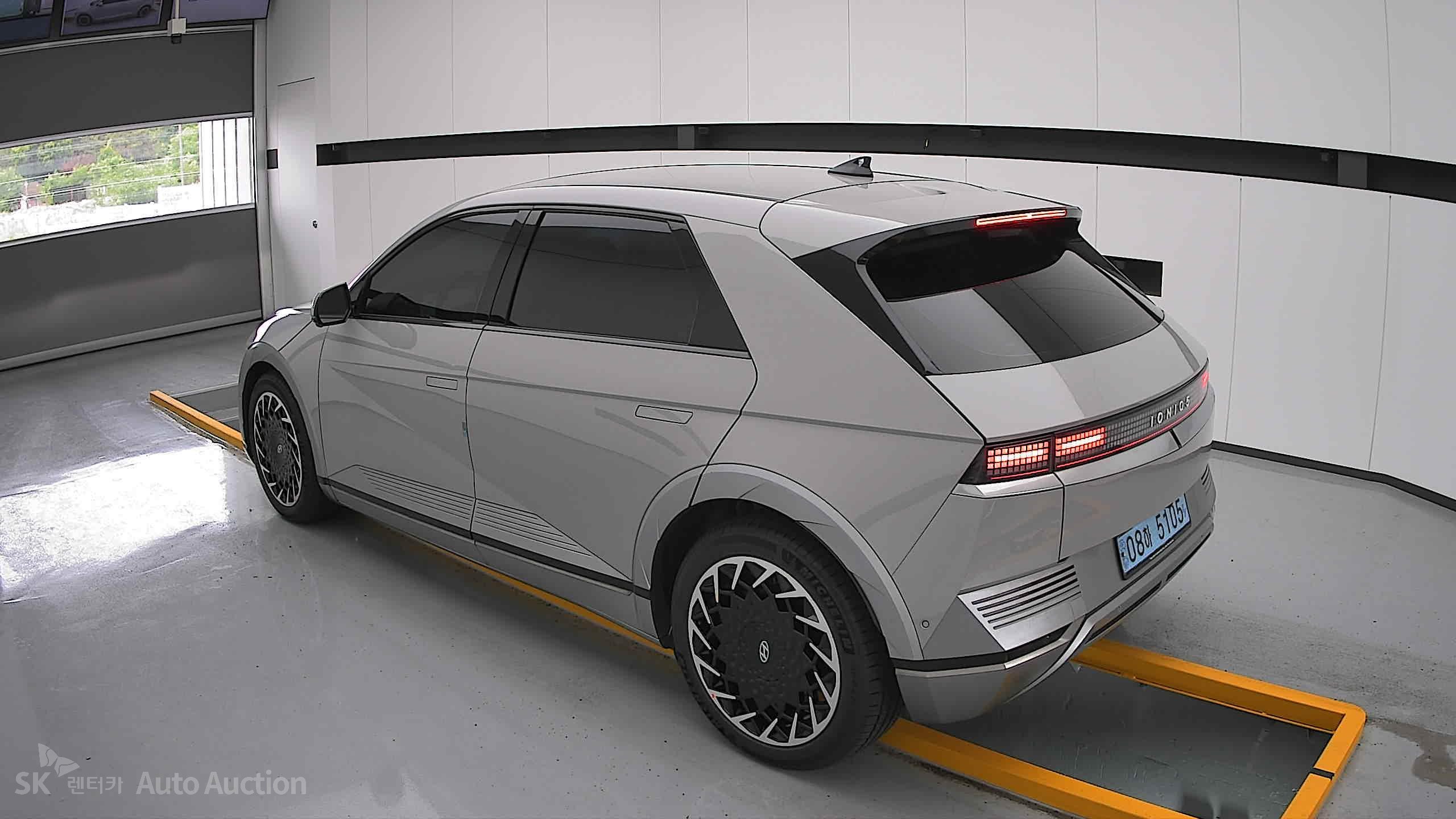 2022 - hyundai ioniq