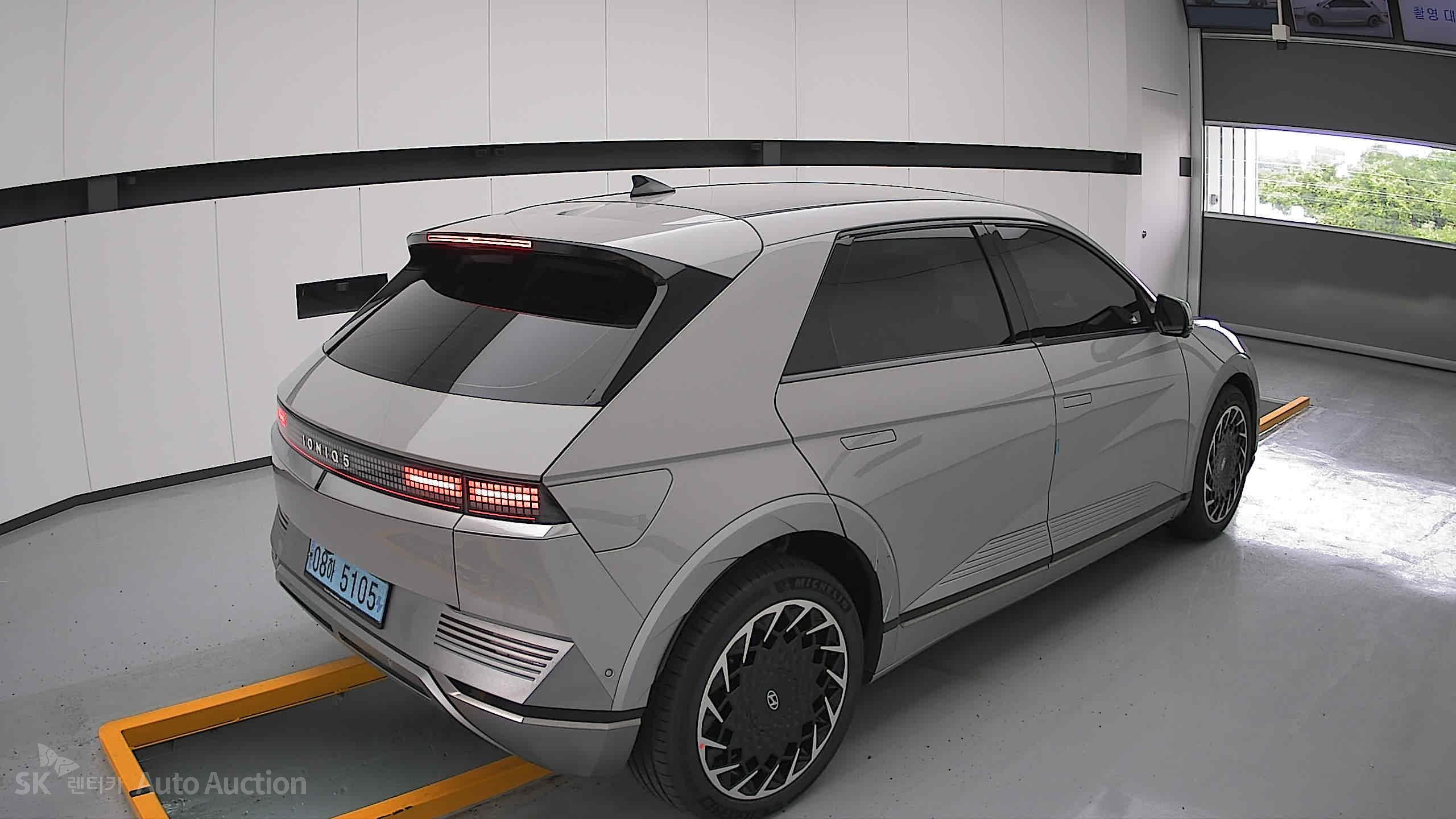 2022 - hyundai ioniq