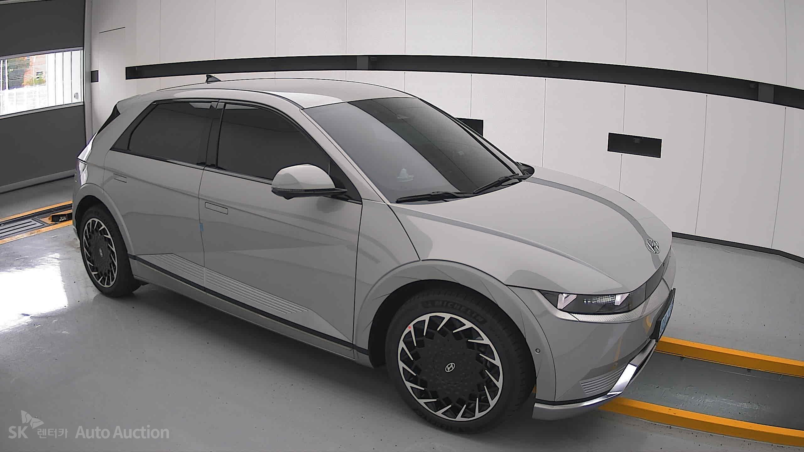 2022 - hyundai ioniq