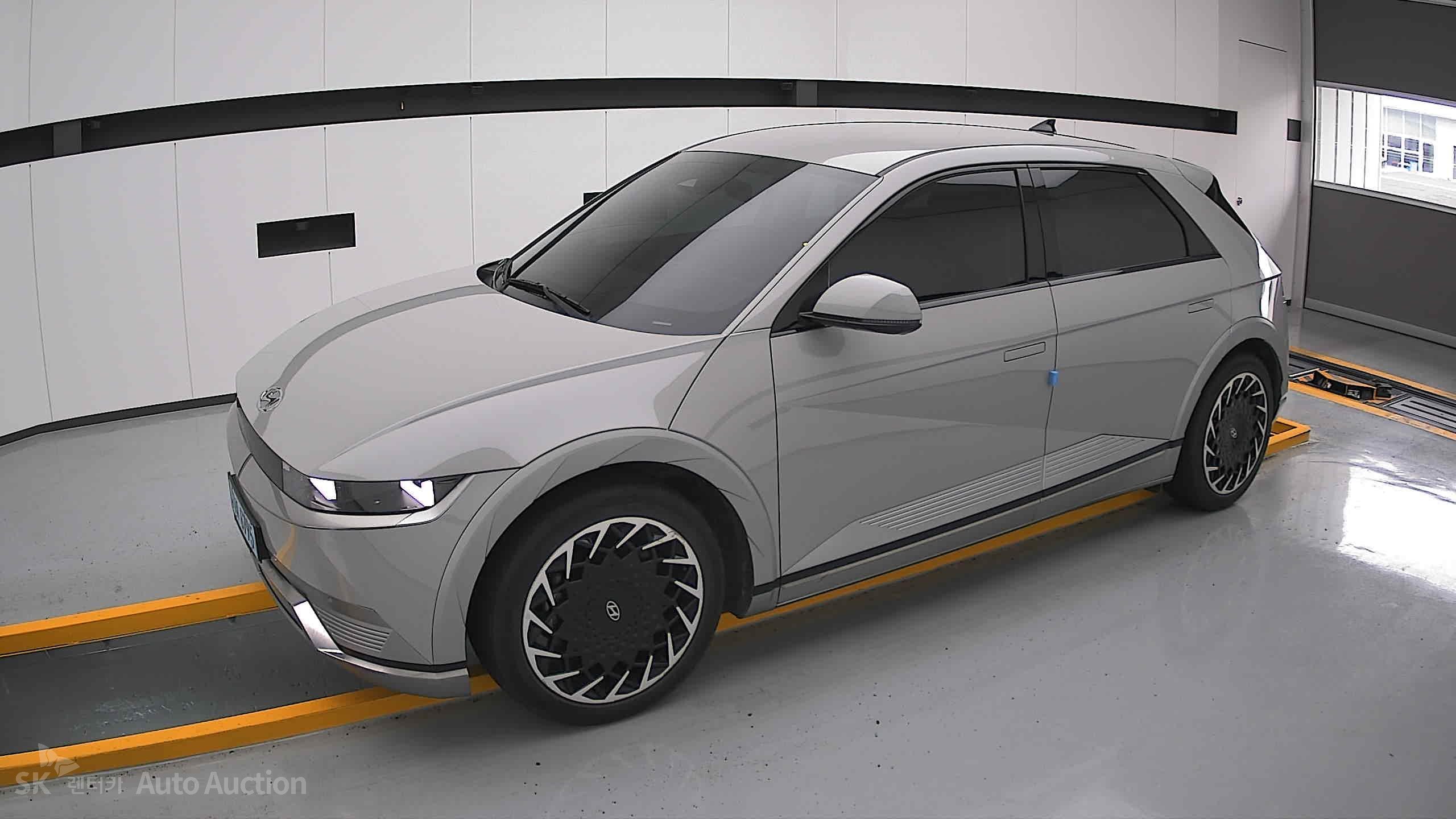 2022 - hyundai ioniq