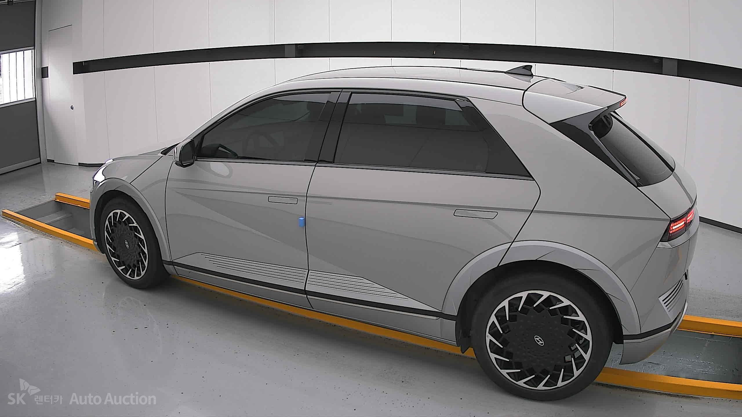 2022 - hyundai ioniq
