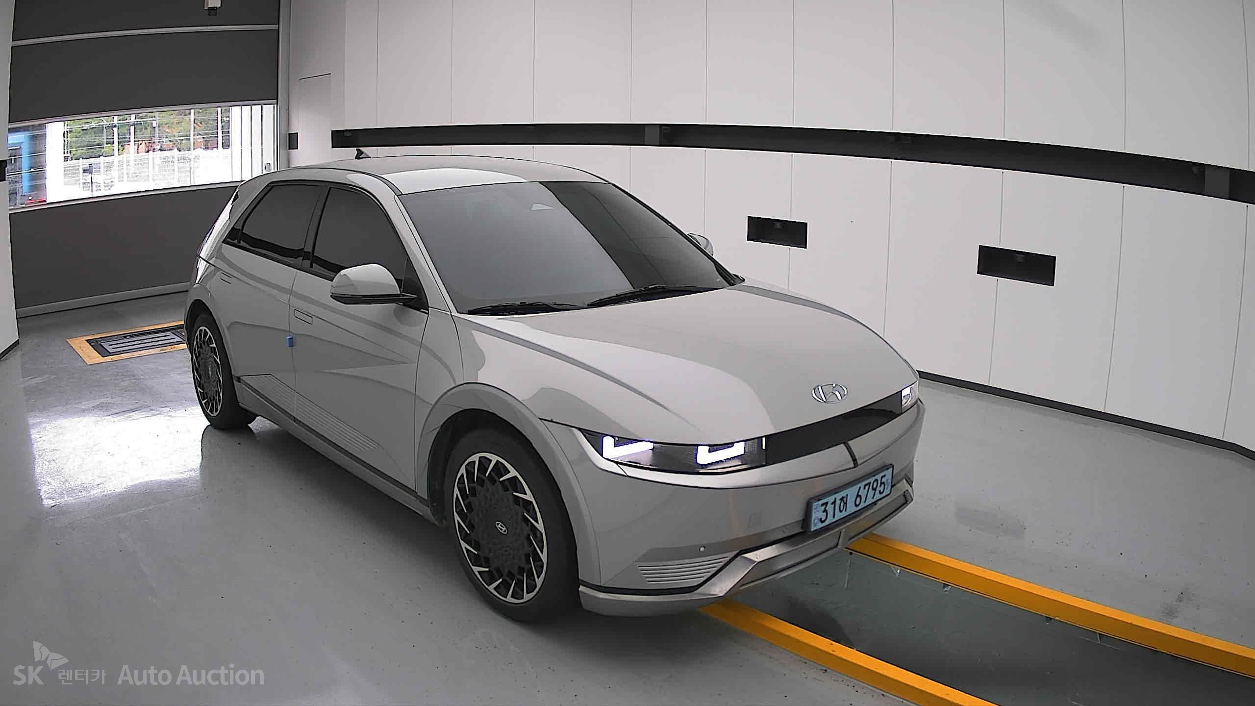 2022 - hyundai ioniq