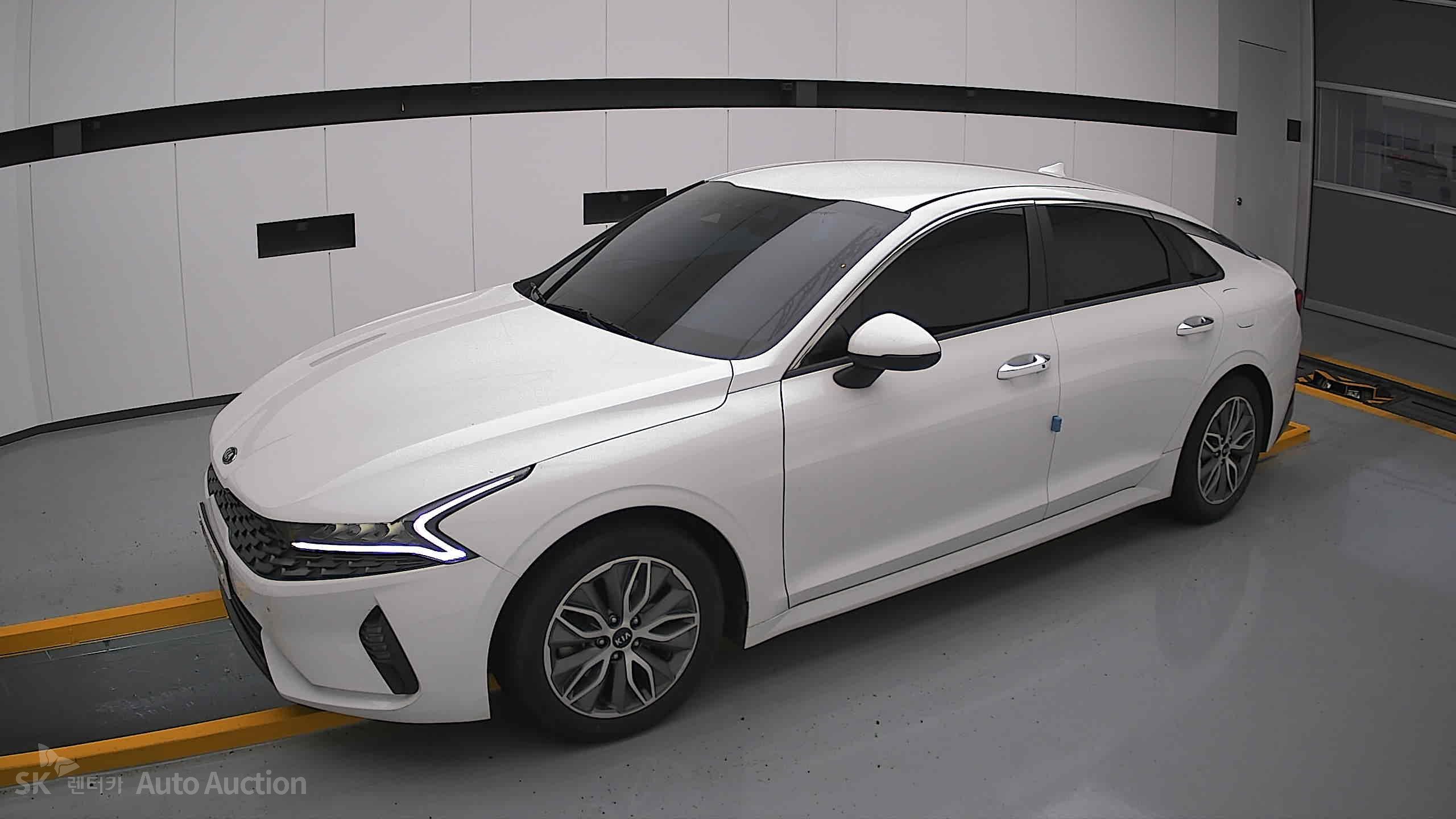 2021 - kia k5