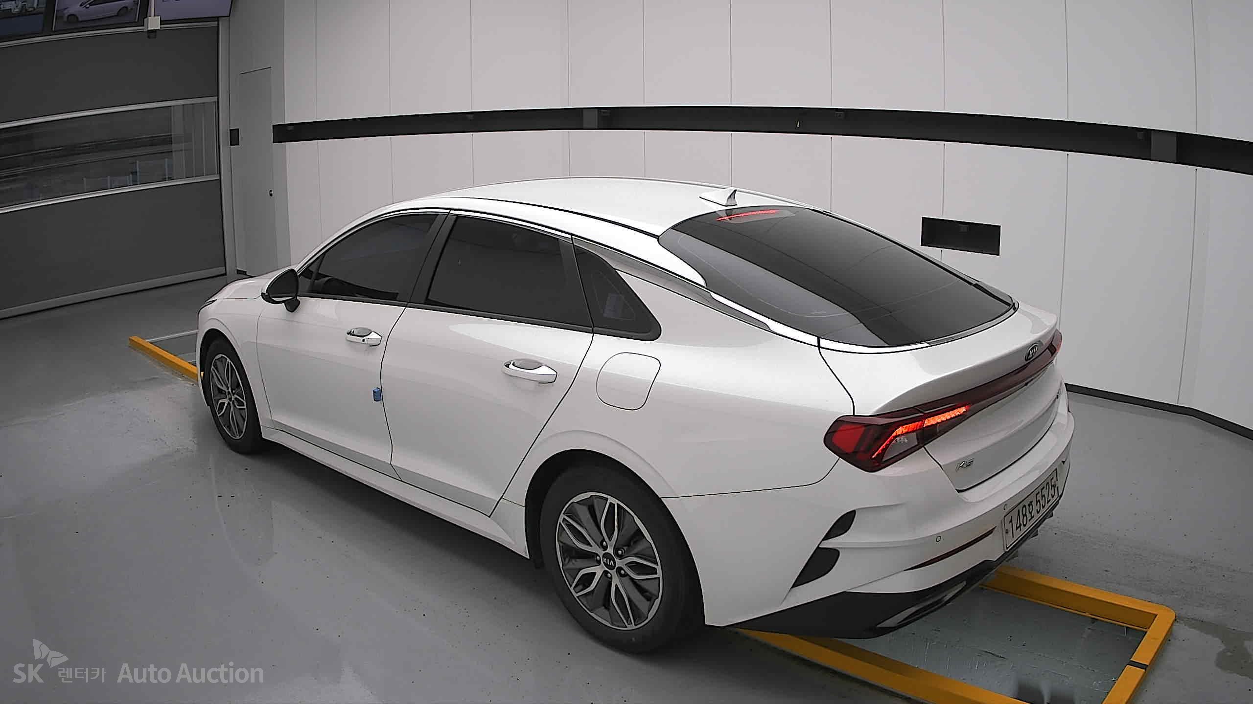 2021 - kia k5