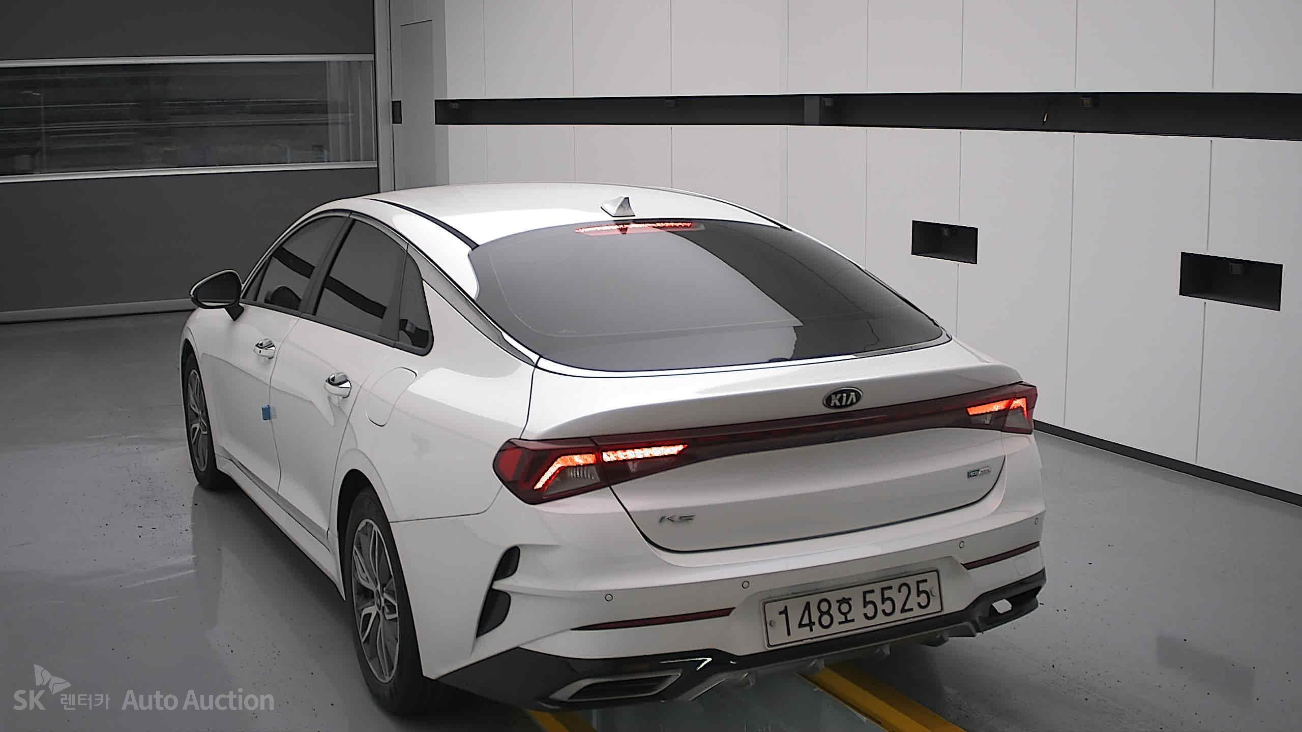 2021 - kia k5
