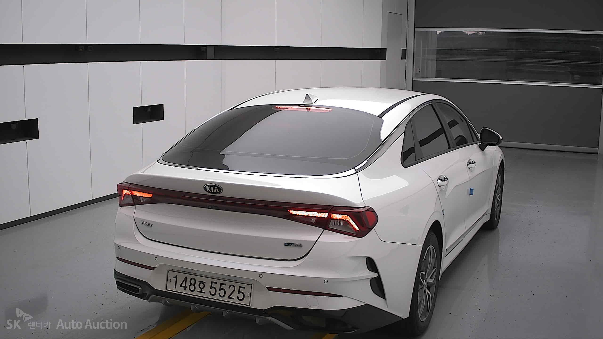 2021 - kia k5