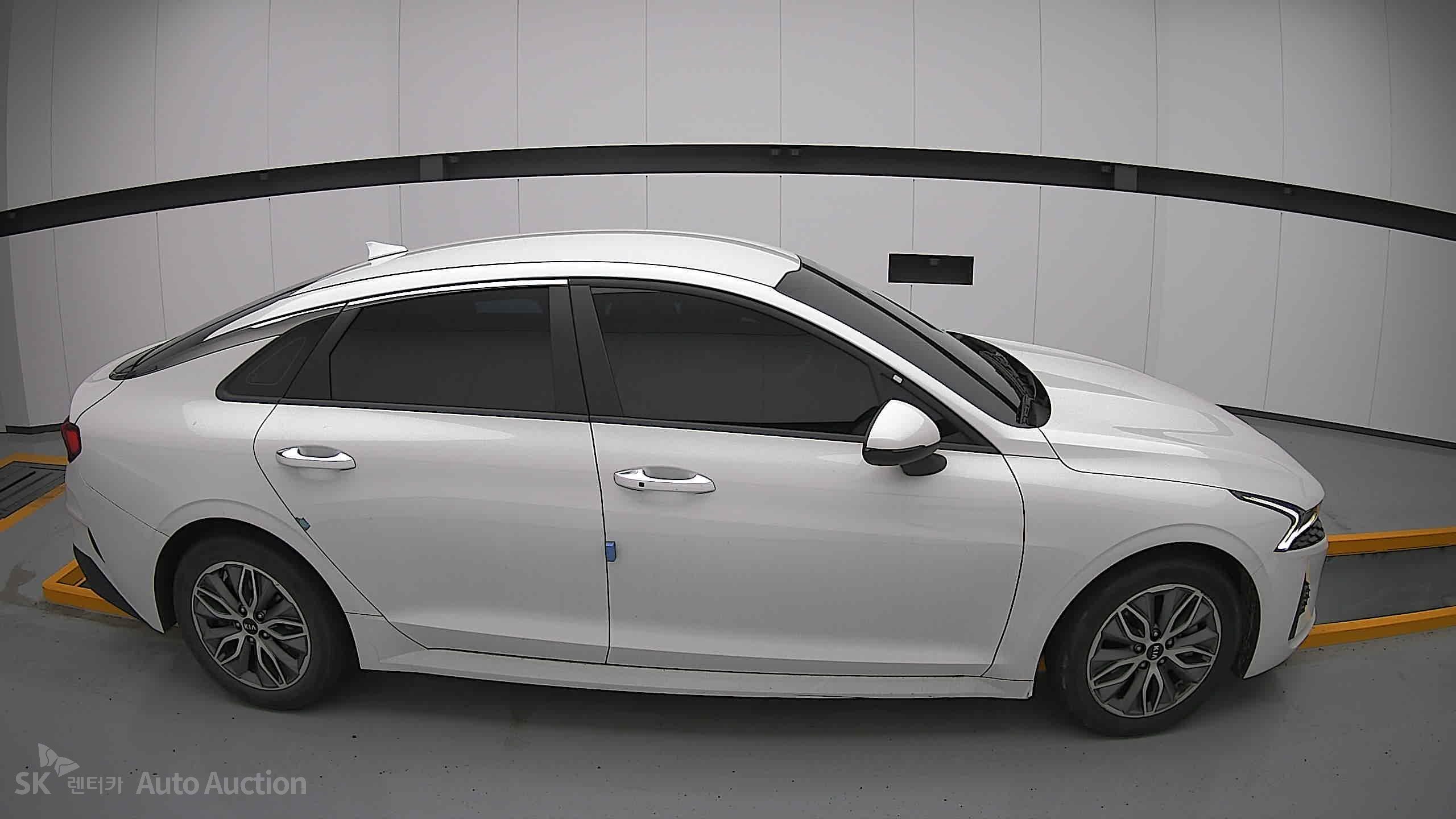 2021 - kia k5