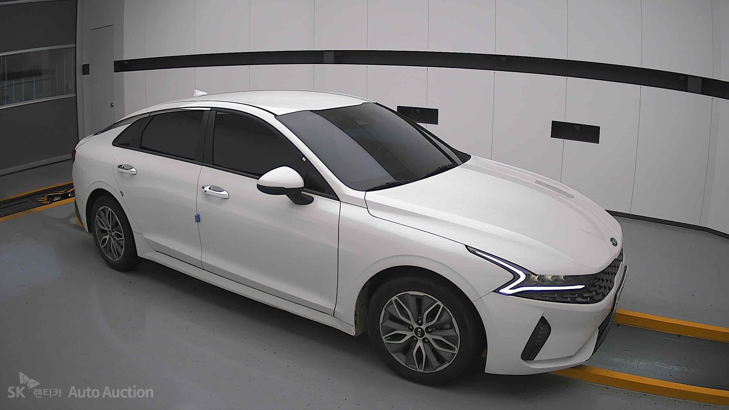 2021 - kia k5