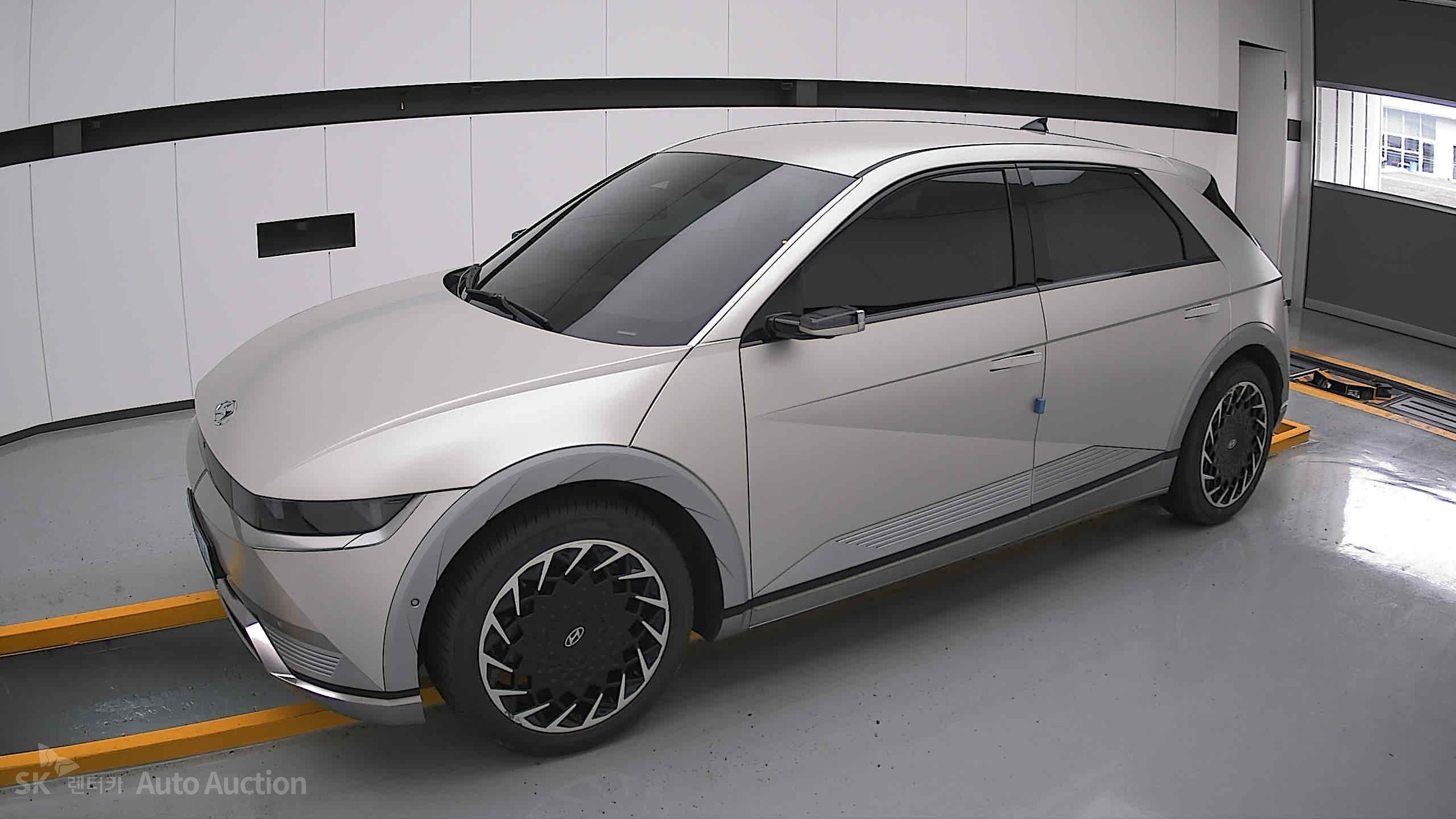 2022 - hyundai ioniq