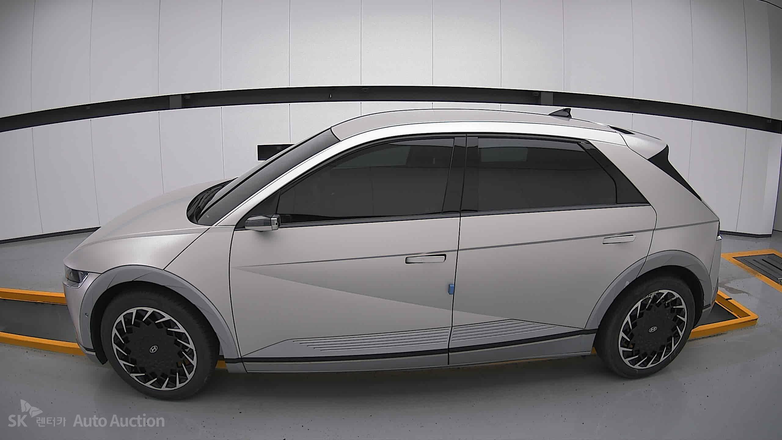 2022 - hyundai ioniq