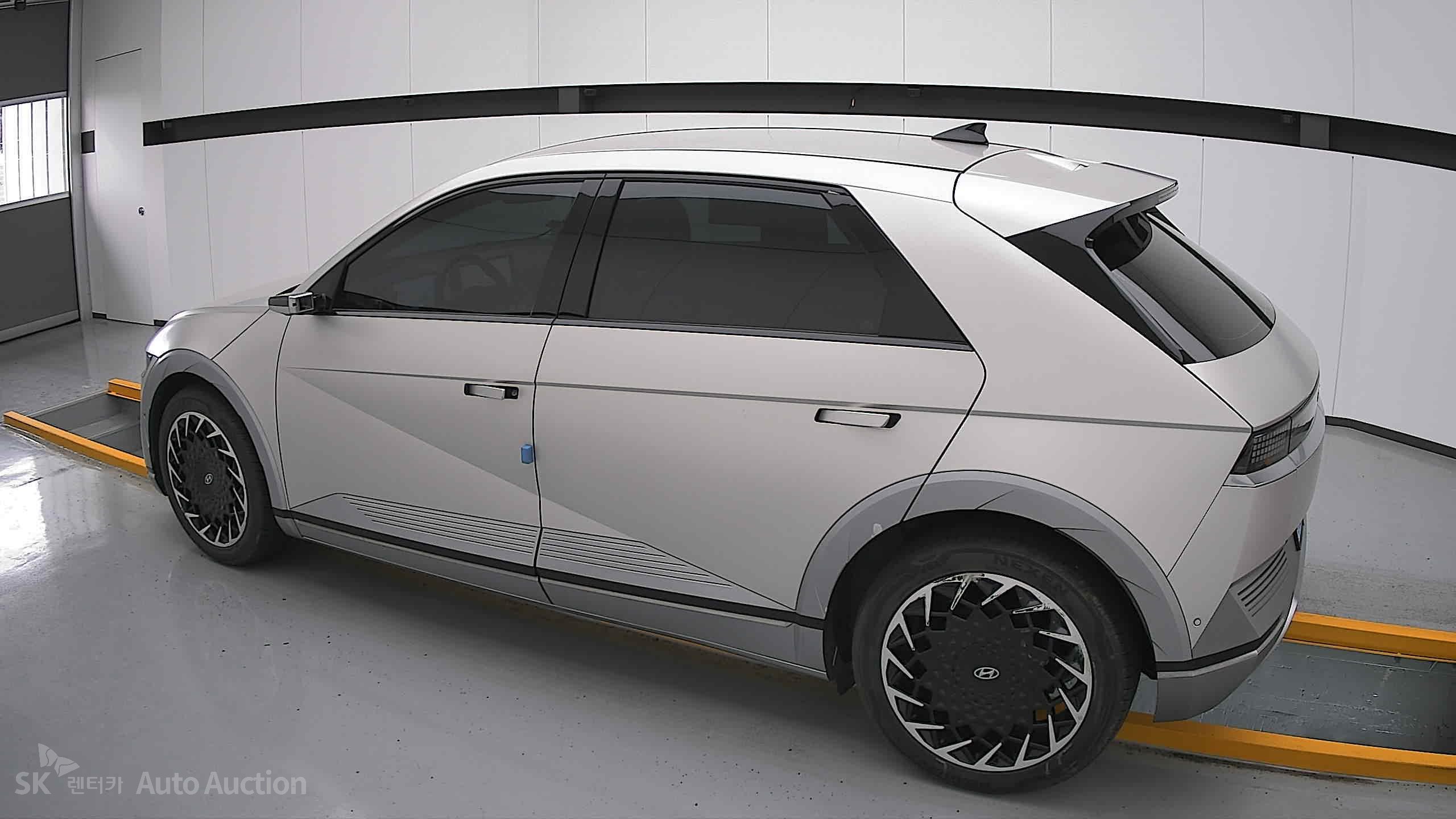 2022 - hyundai ioniq