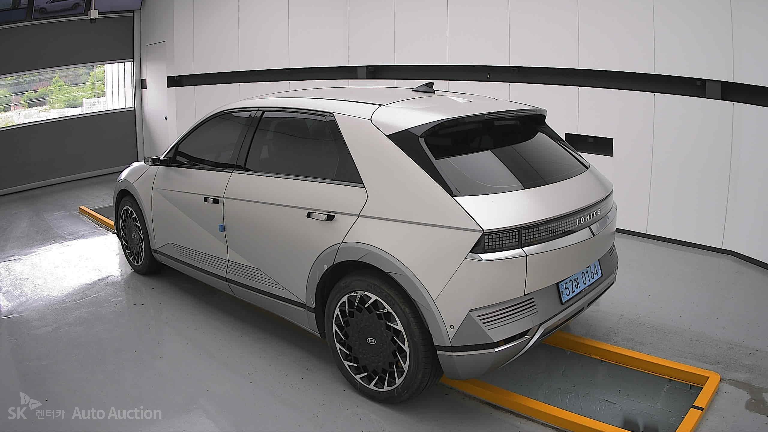 2022 - hyundai ioniq
