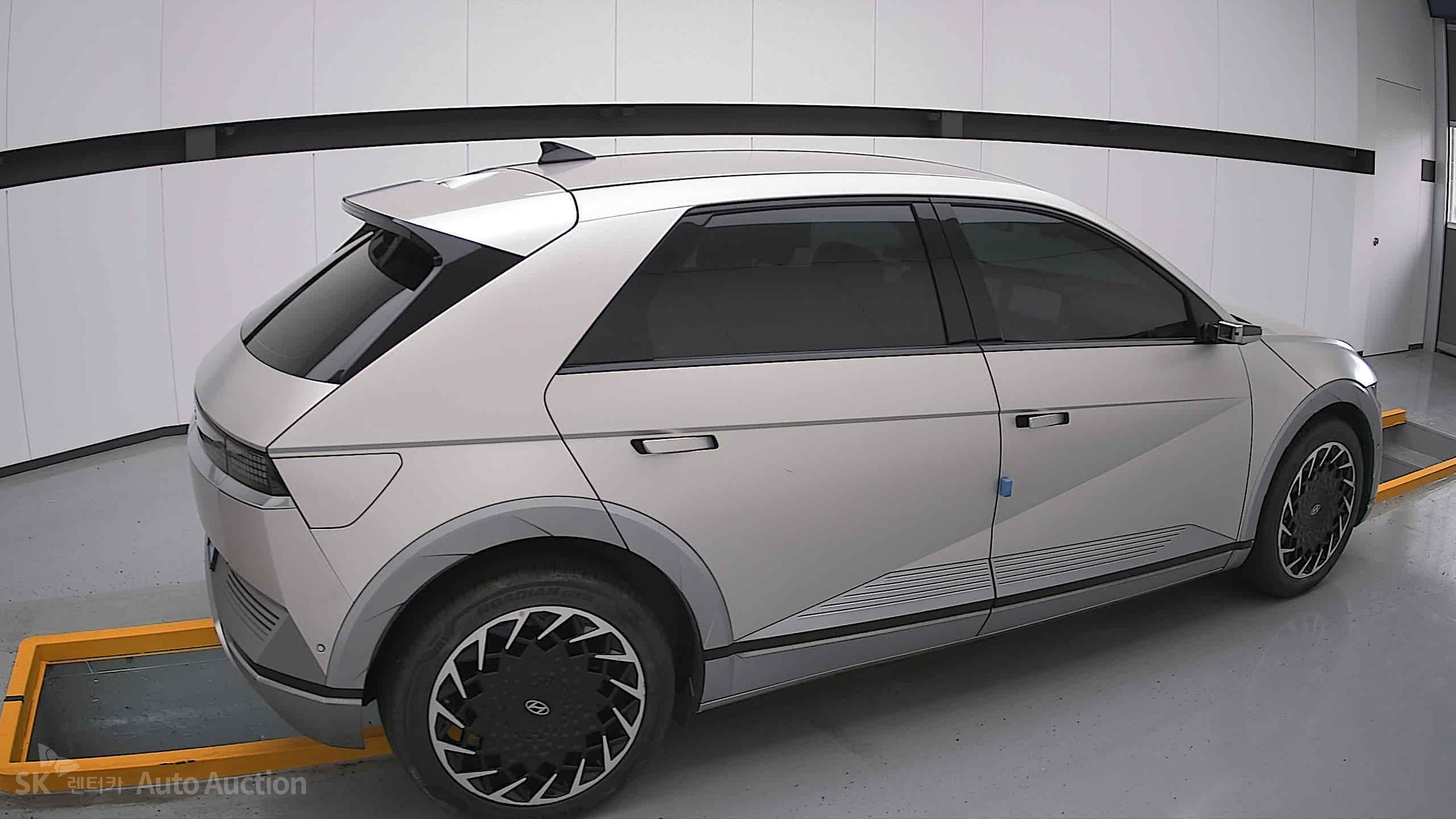 2022 - hyundai ioniq