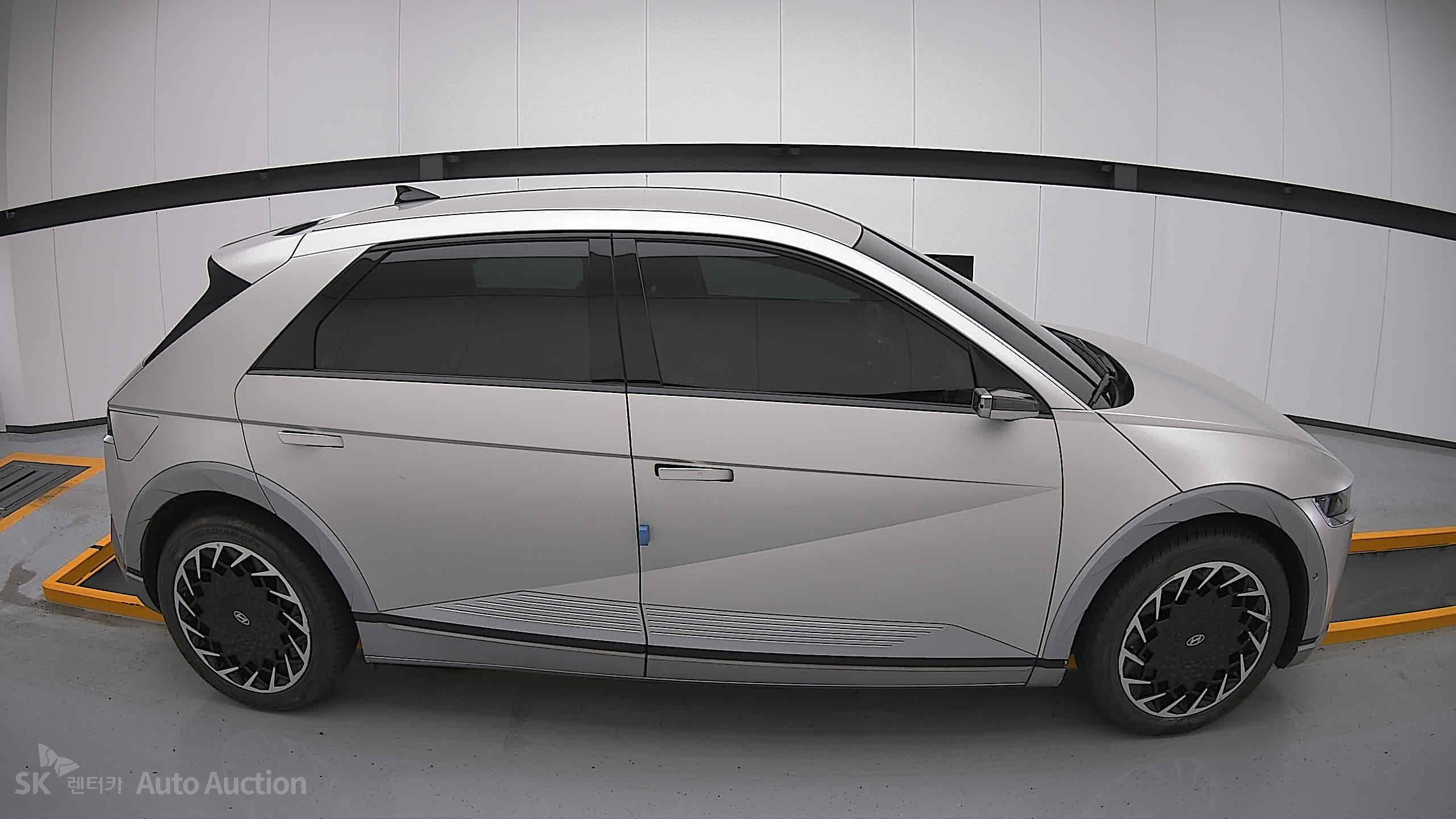 2022 - hyundai ioniq