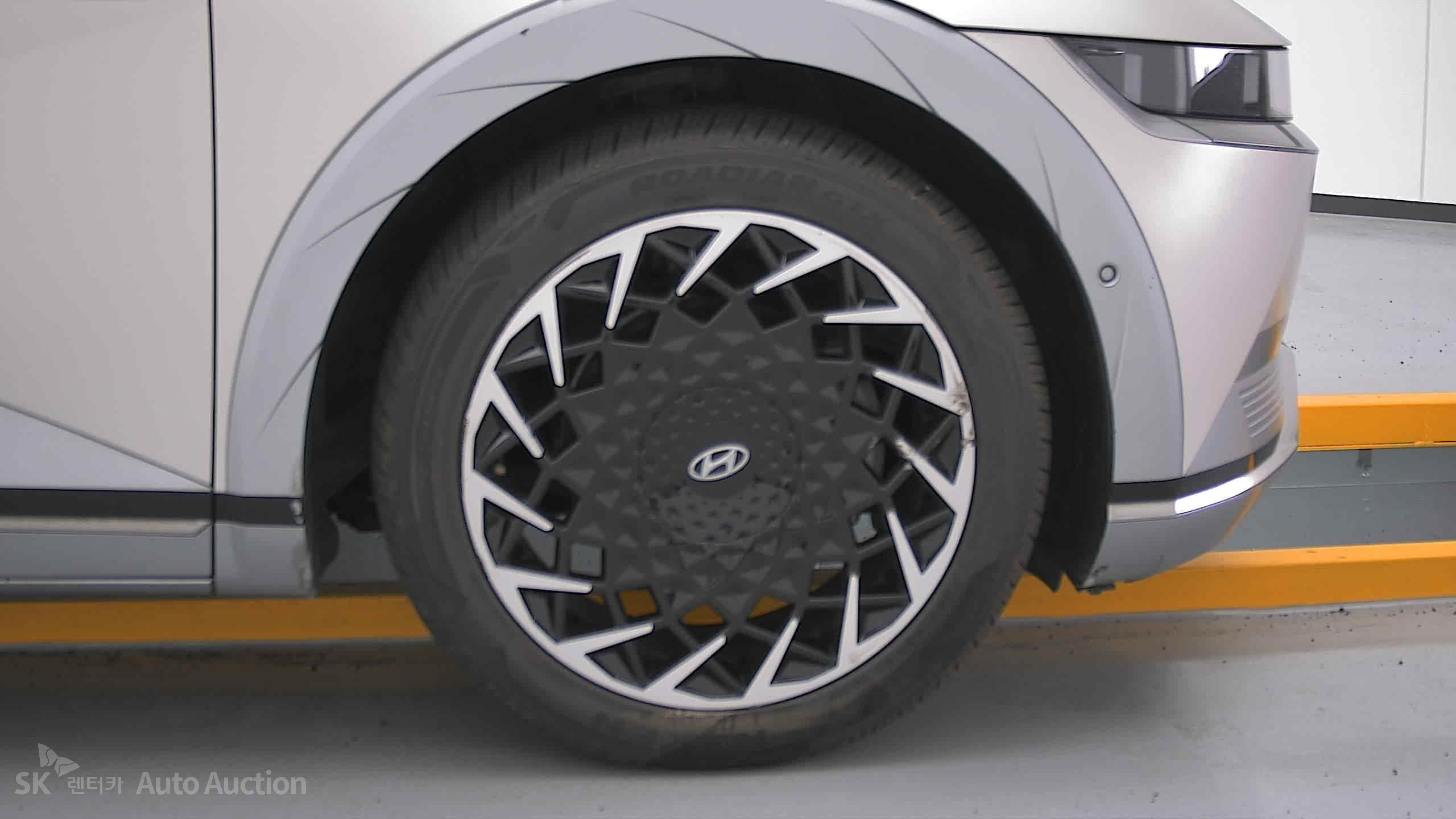 2022 - hyundai ioniq