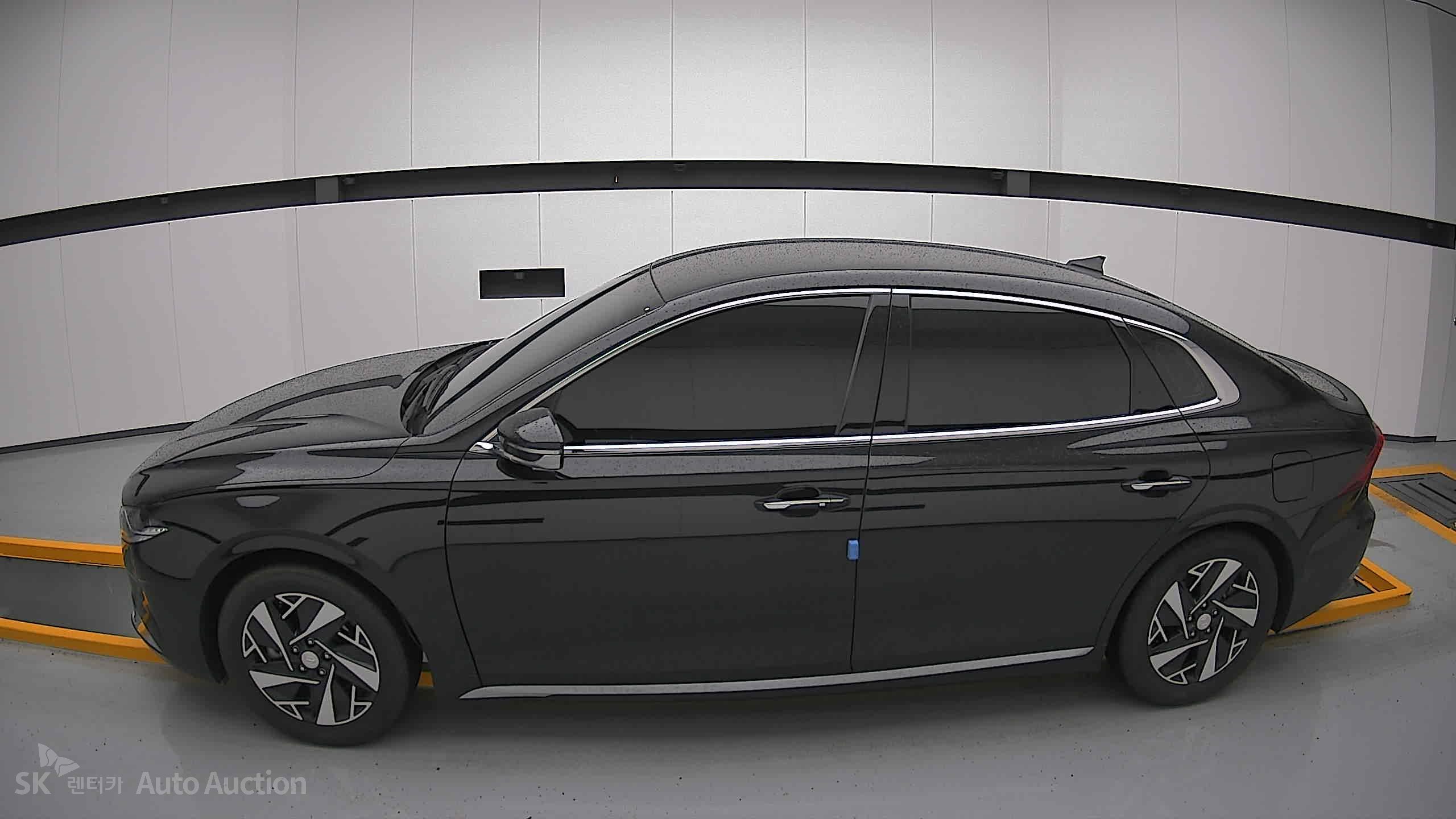 2021 - hyundai grandeur