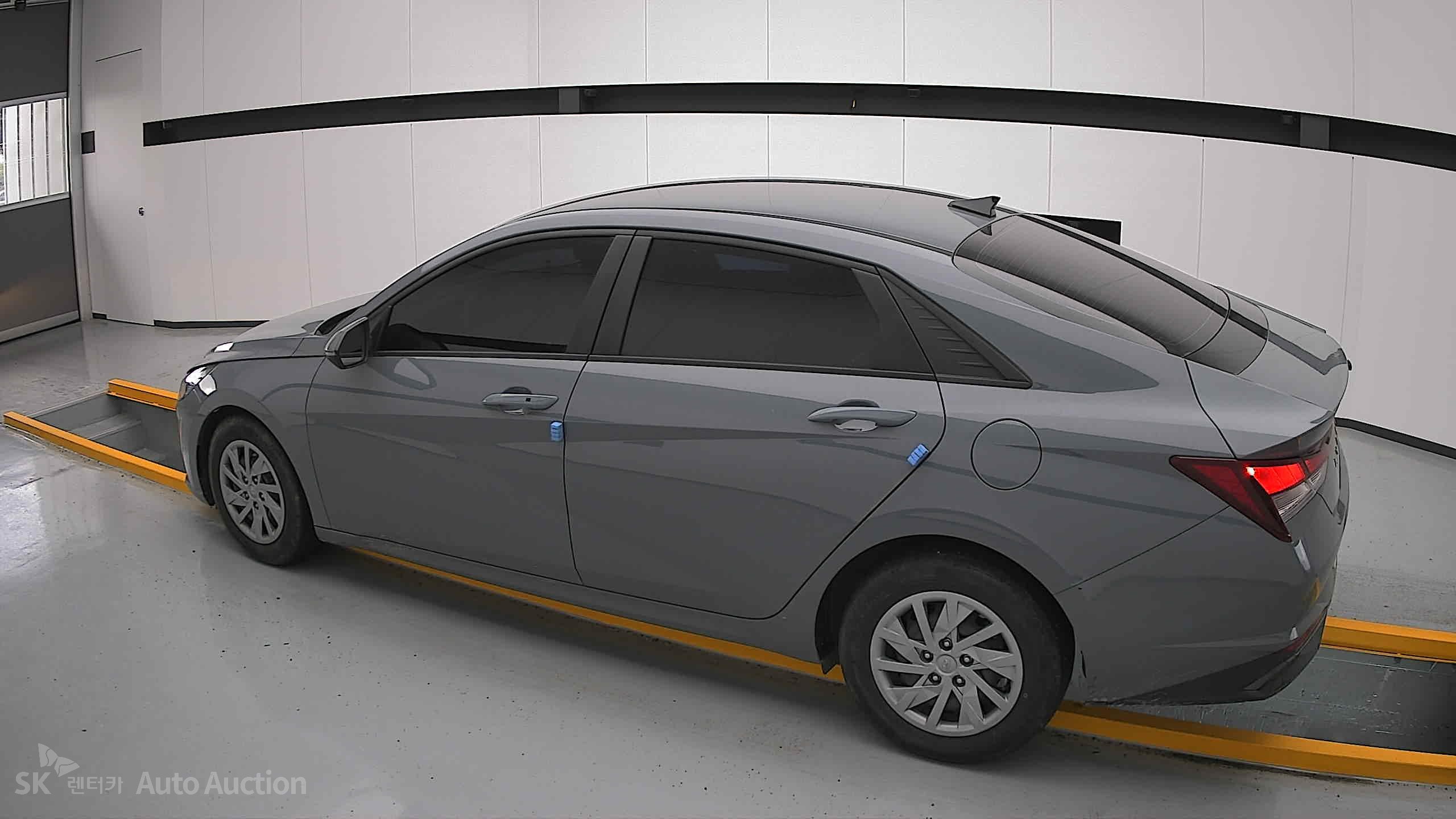 2021 - hyundai avante