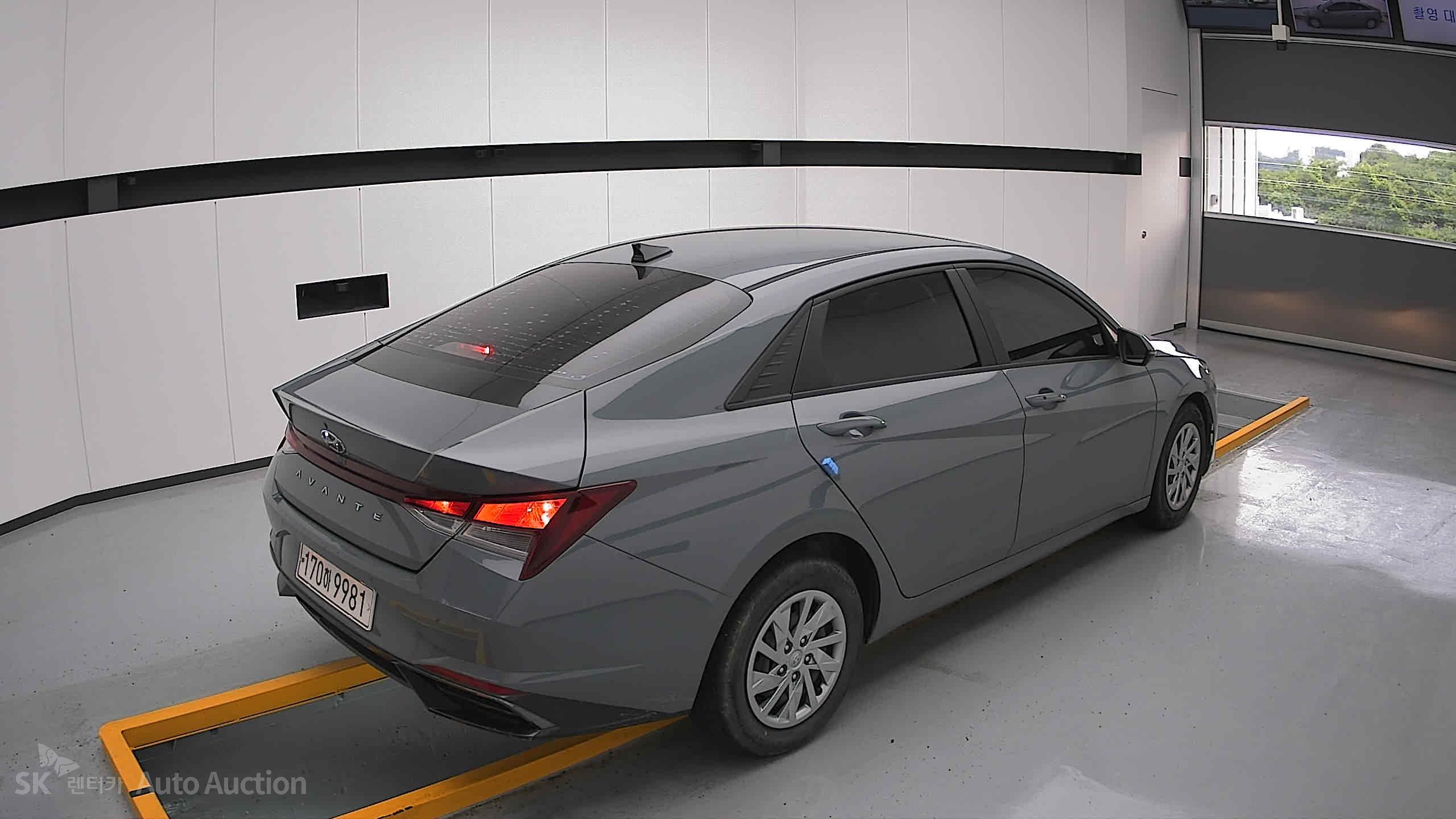 2022 - hyundai avante