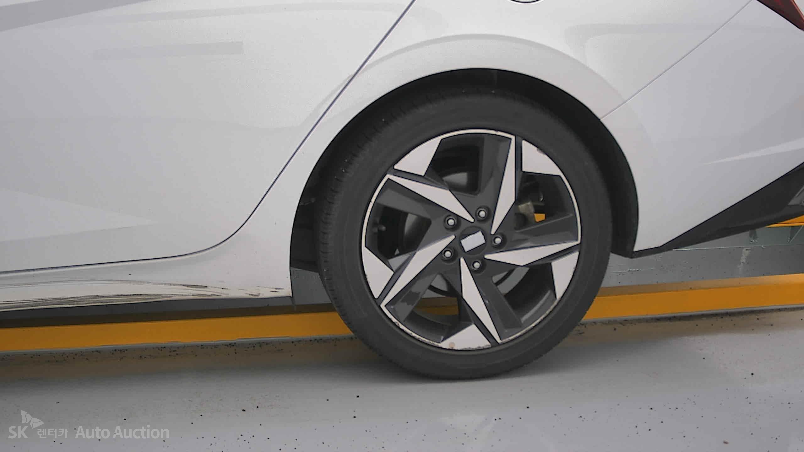 2023 - hyundai avante