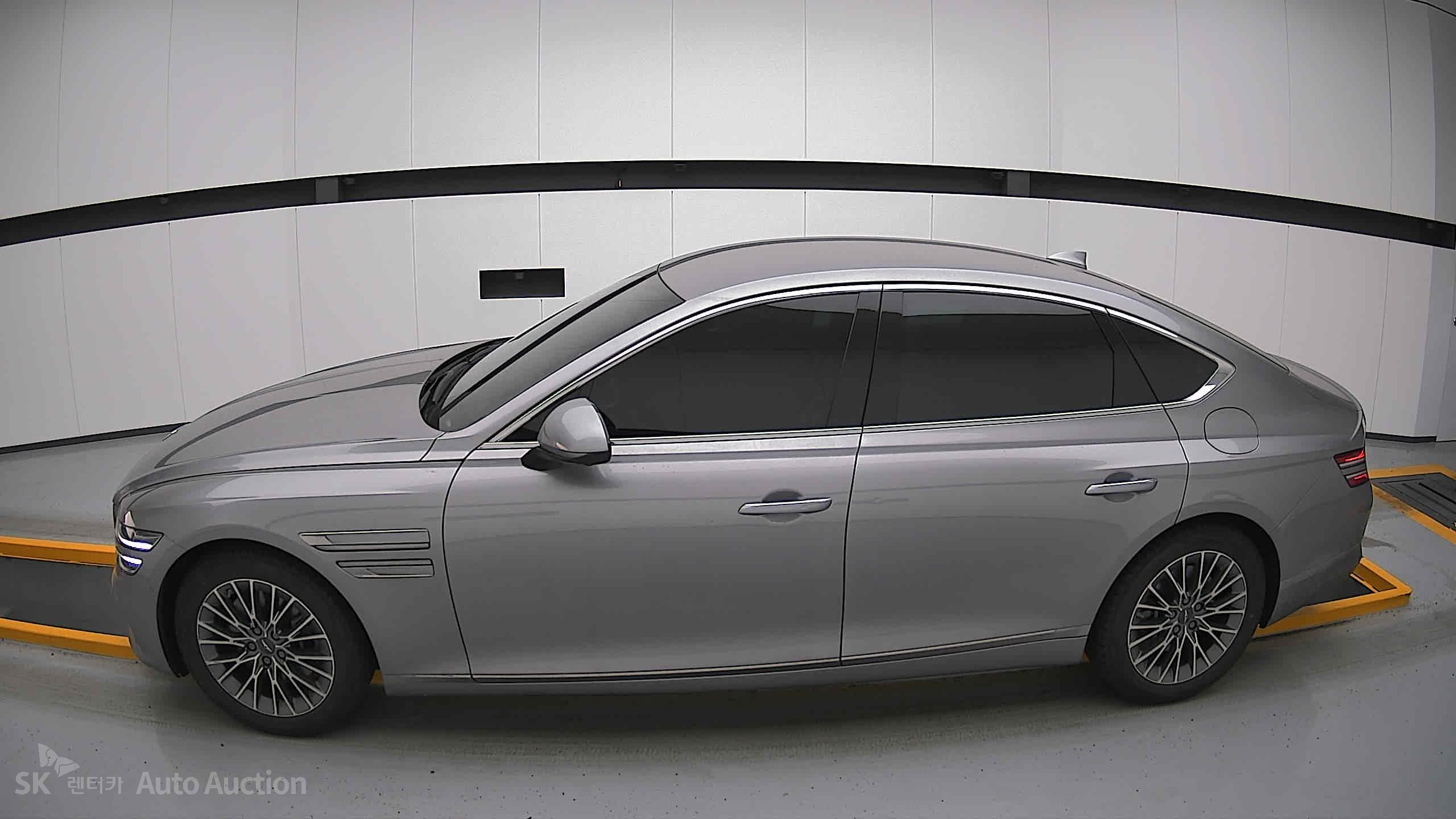 2022 - genesis g80