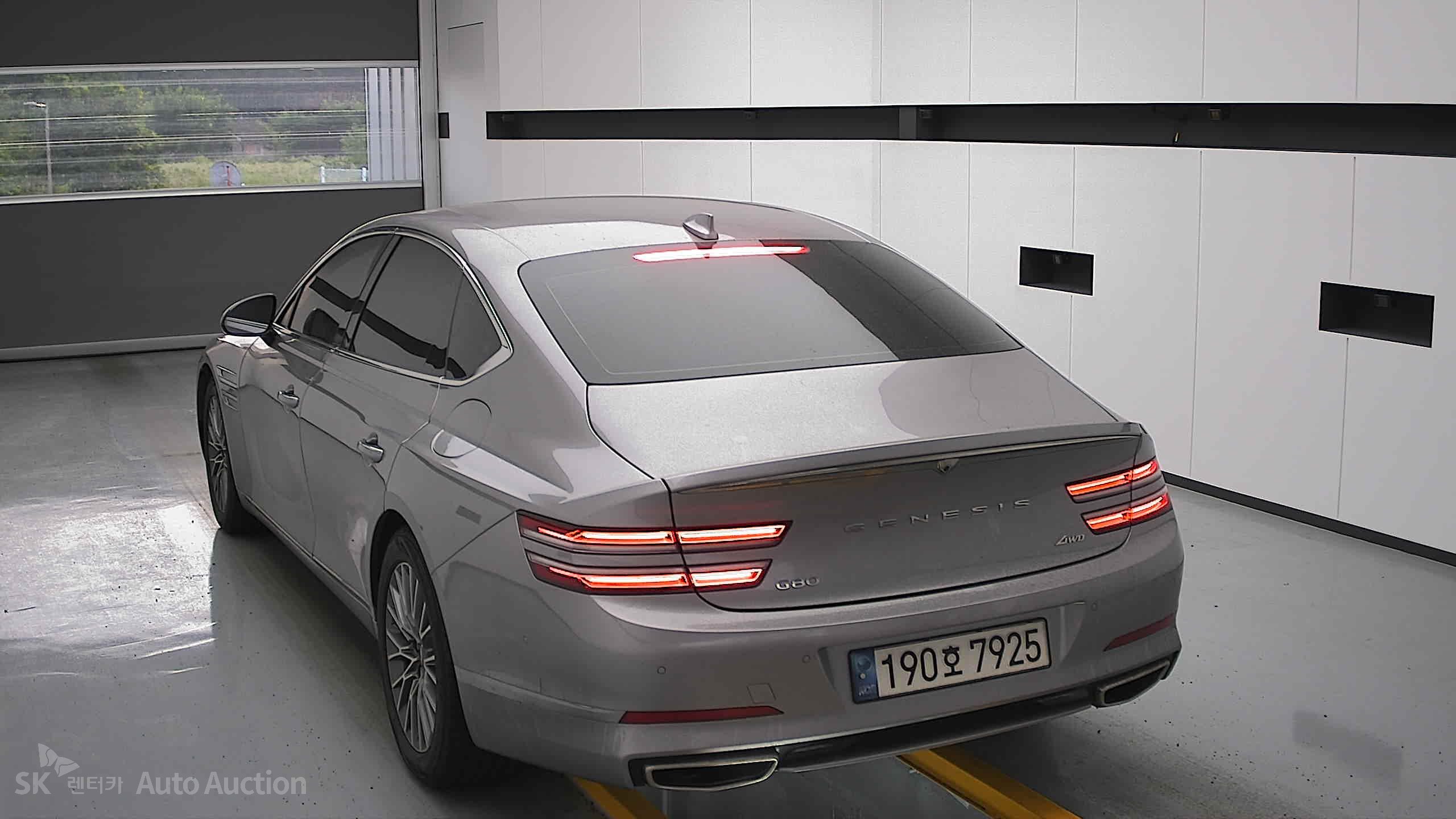 2022 - genesis g80