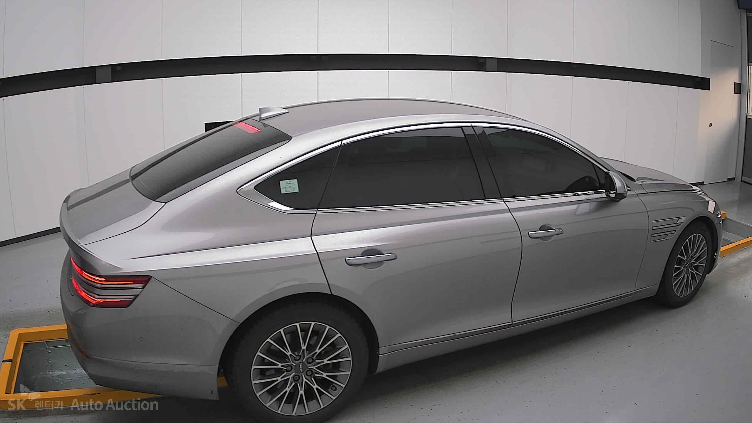 2022 - genesis g80