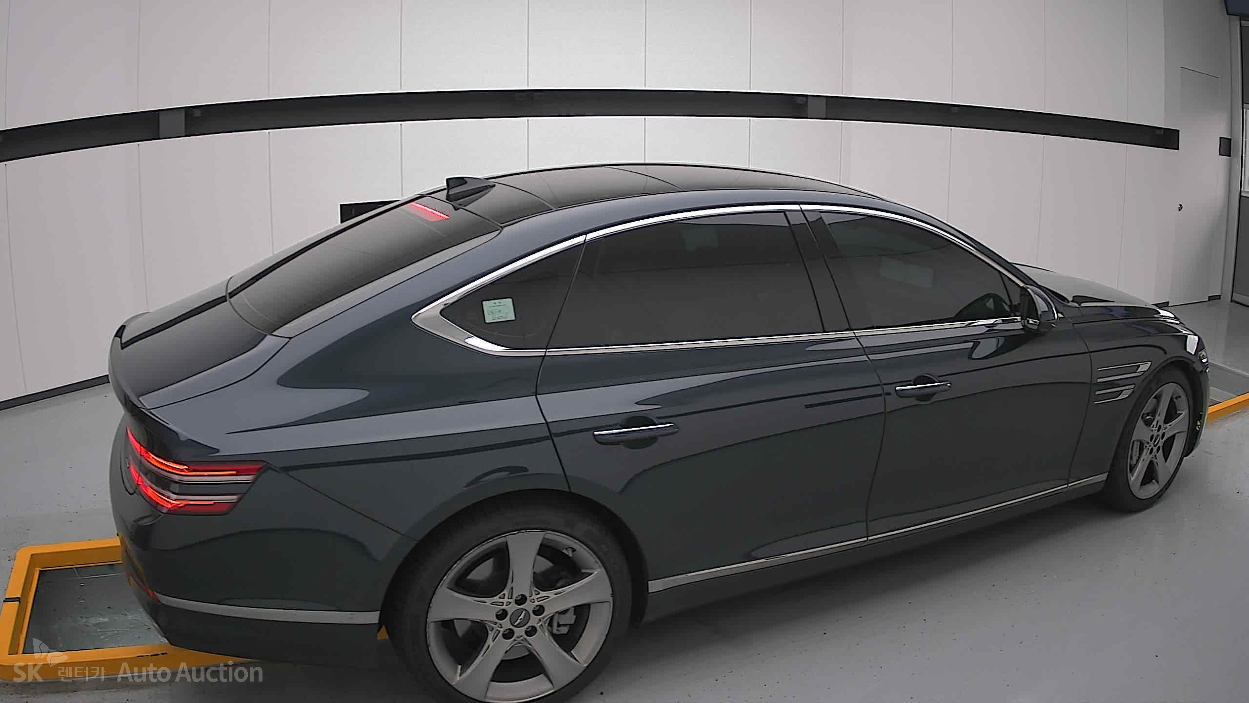 2022 - genesis g80