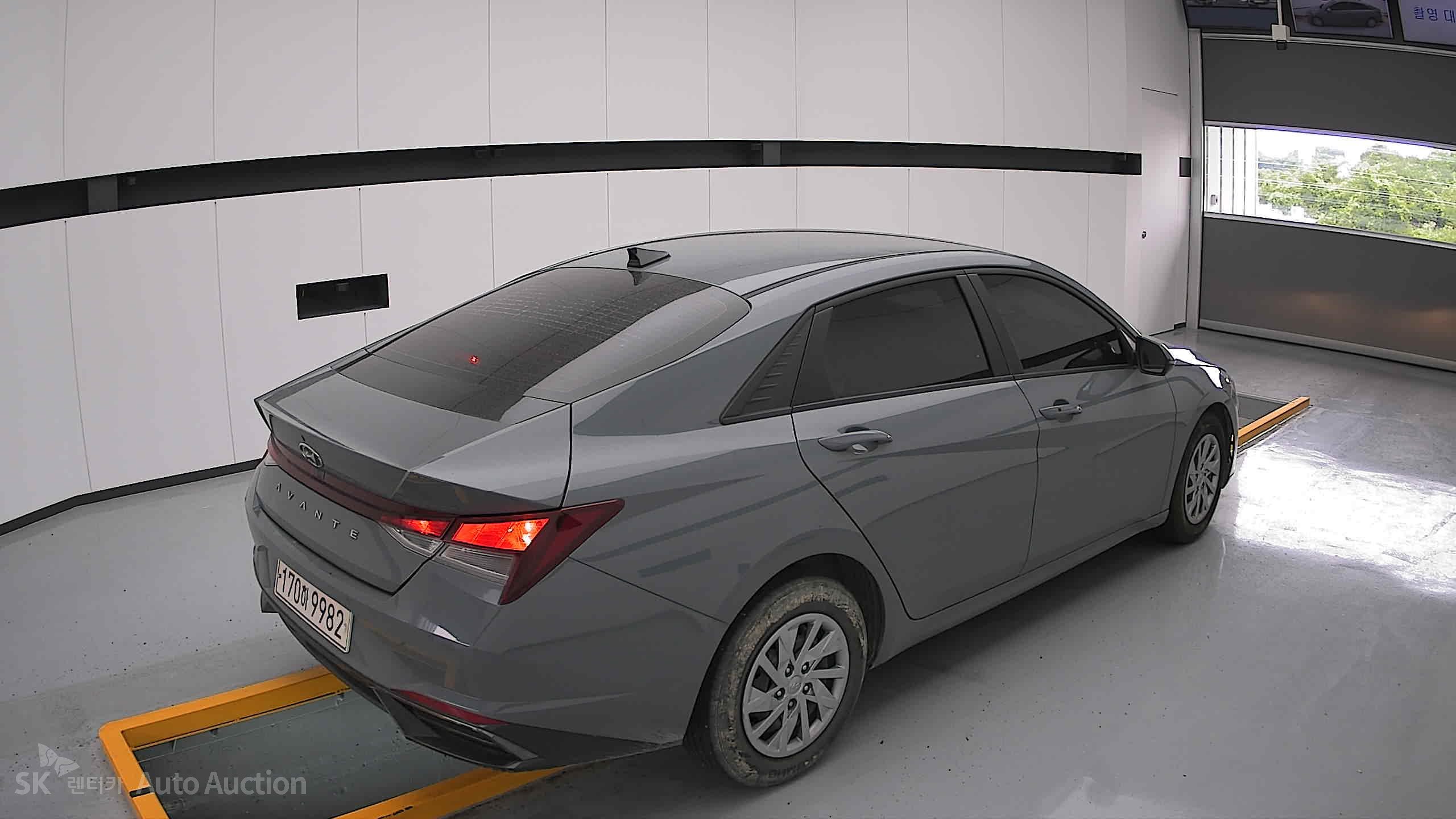 2022 - hyundai avante