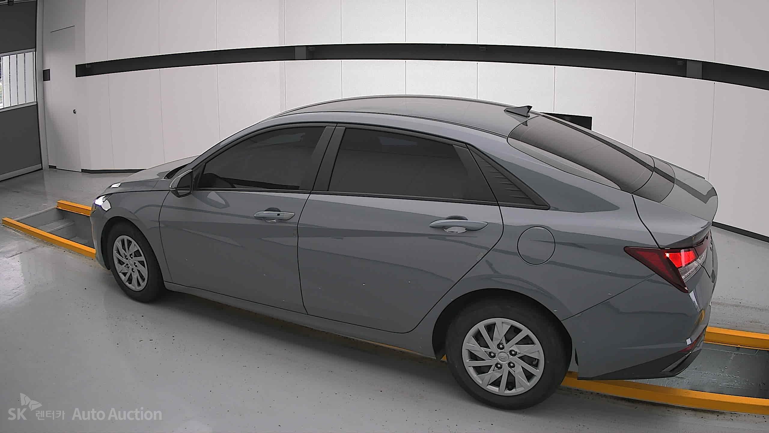 2021 - hyundai avante