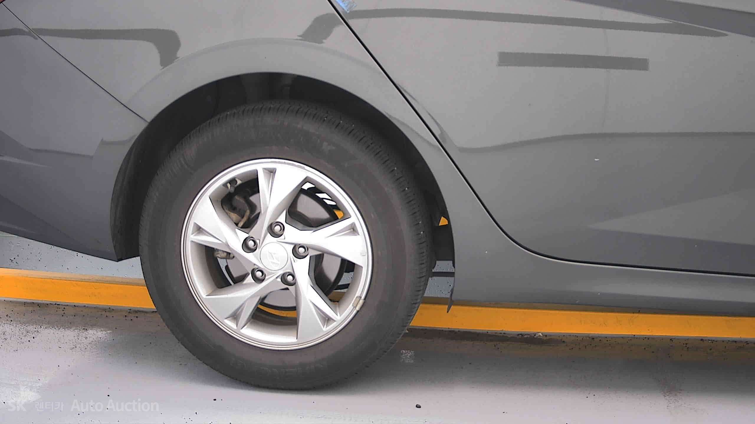 2023 - hyundai avante