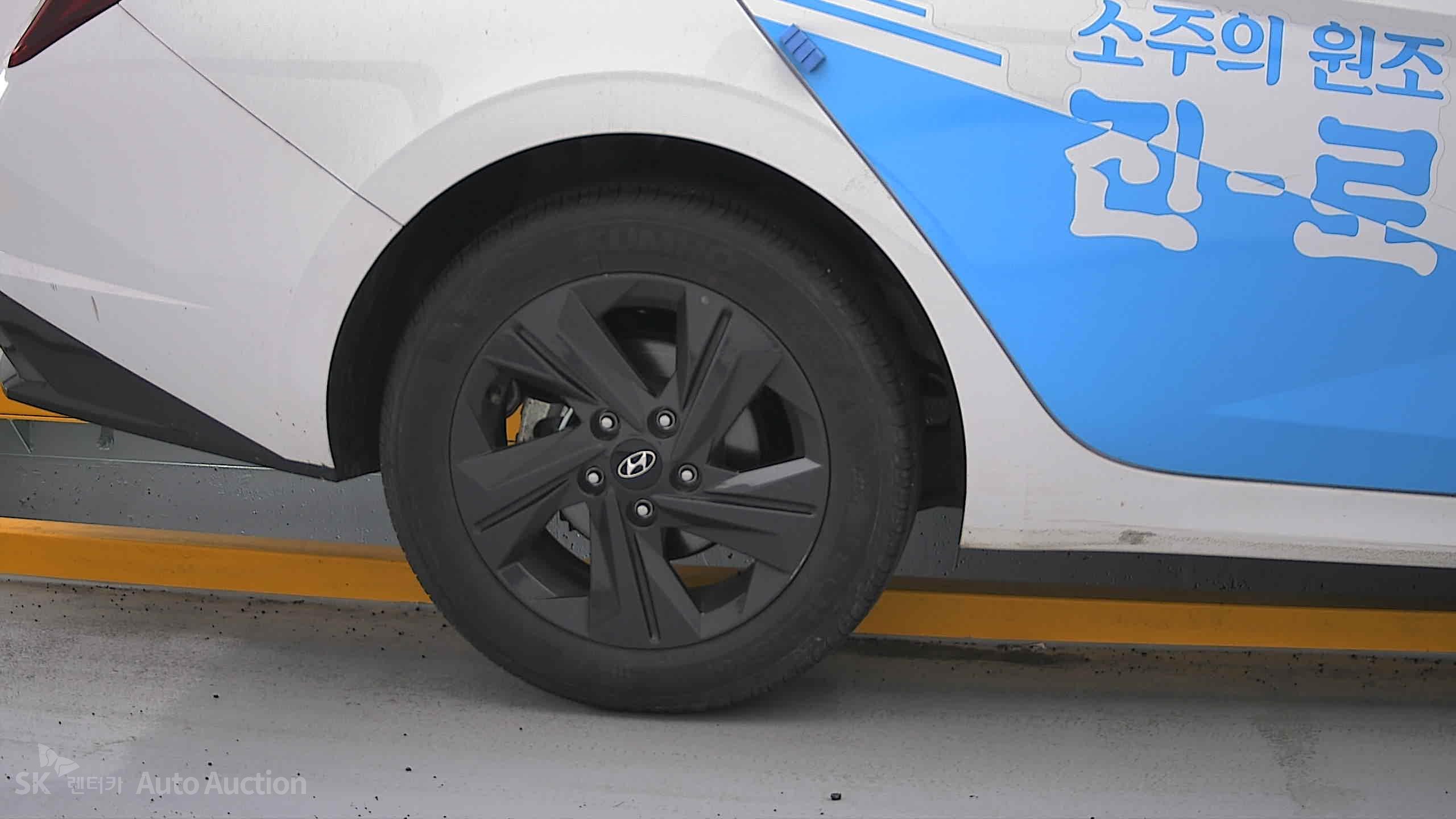 2023 - hyundai avante
