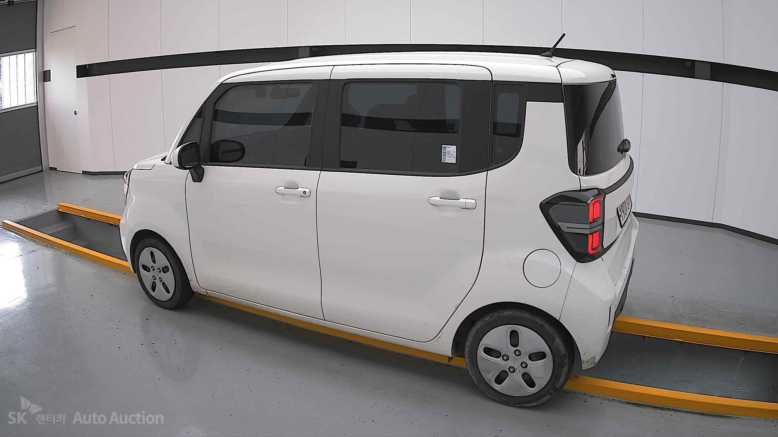 2023 - kia ray