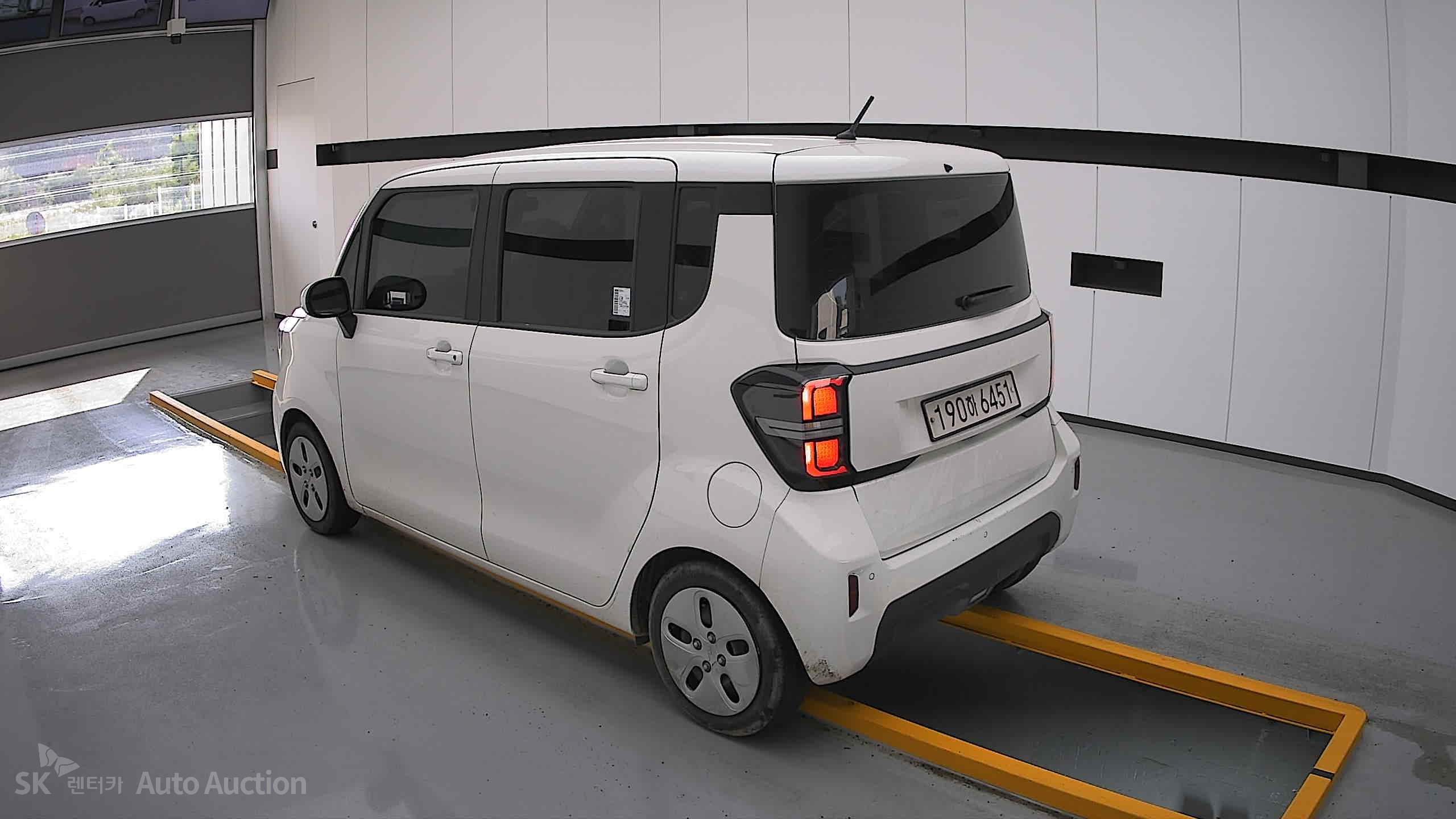 2023 - kia ray