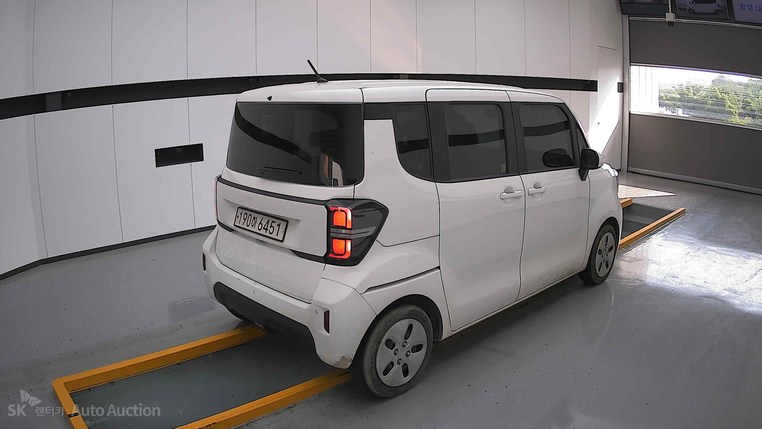 2023 - kia ray