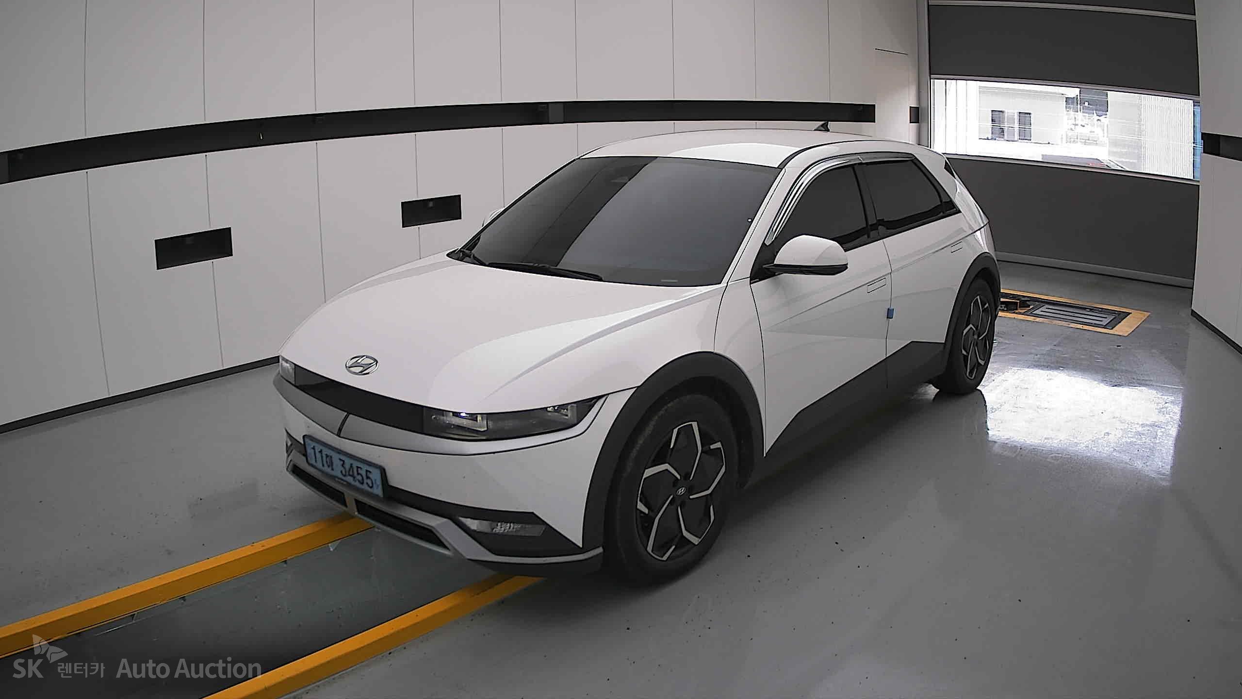 2022 - hyundai ioniq