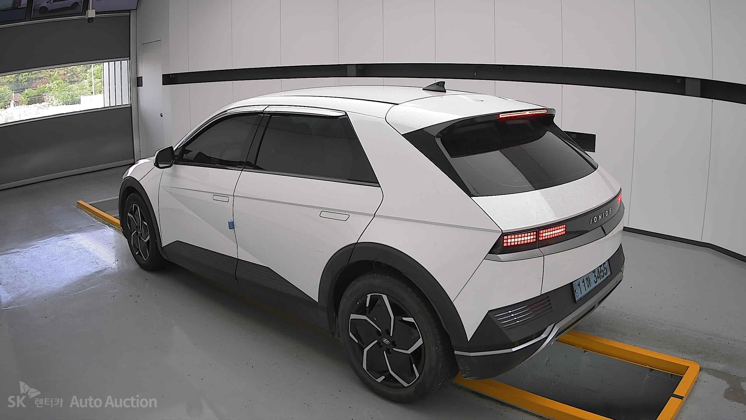 2022 - hyundai ioniq