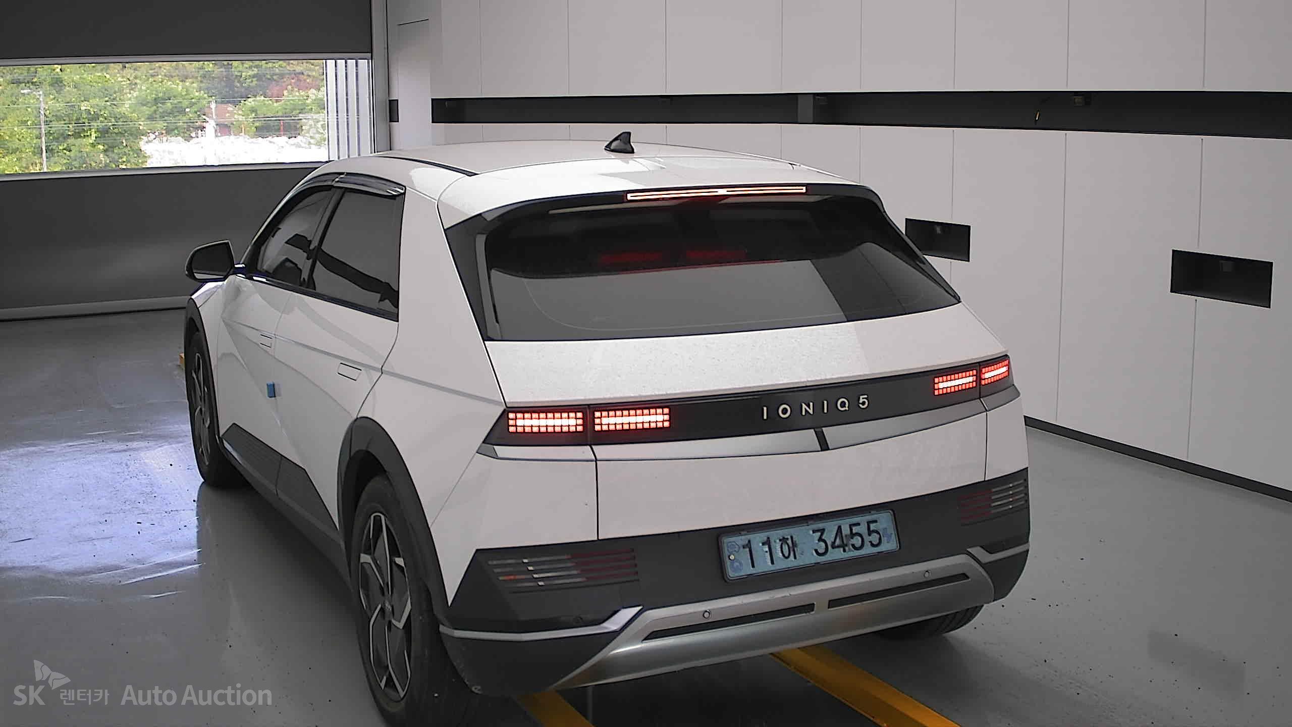 2022 - hyundai ioniq