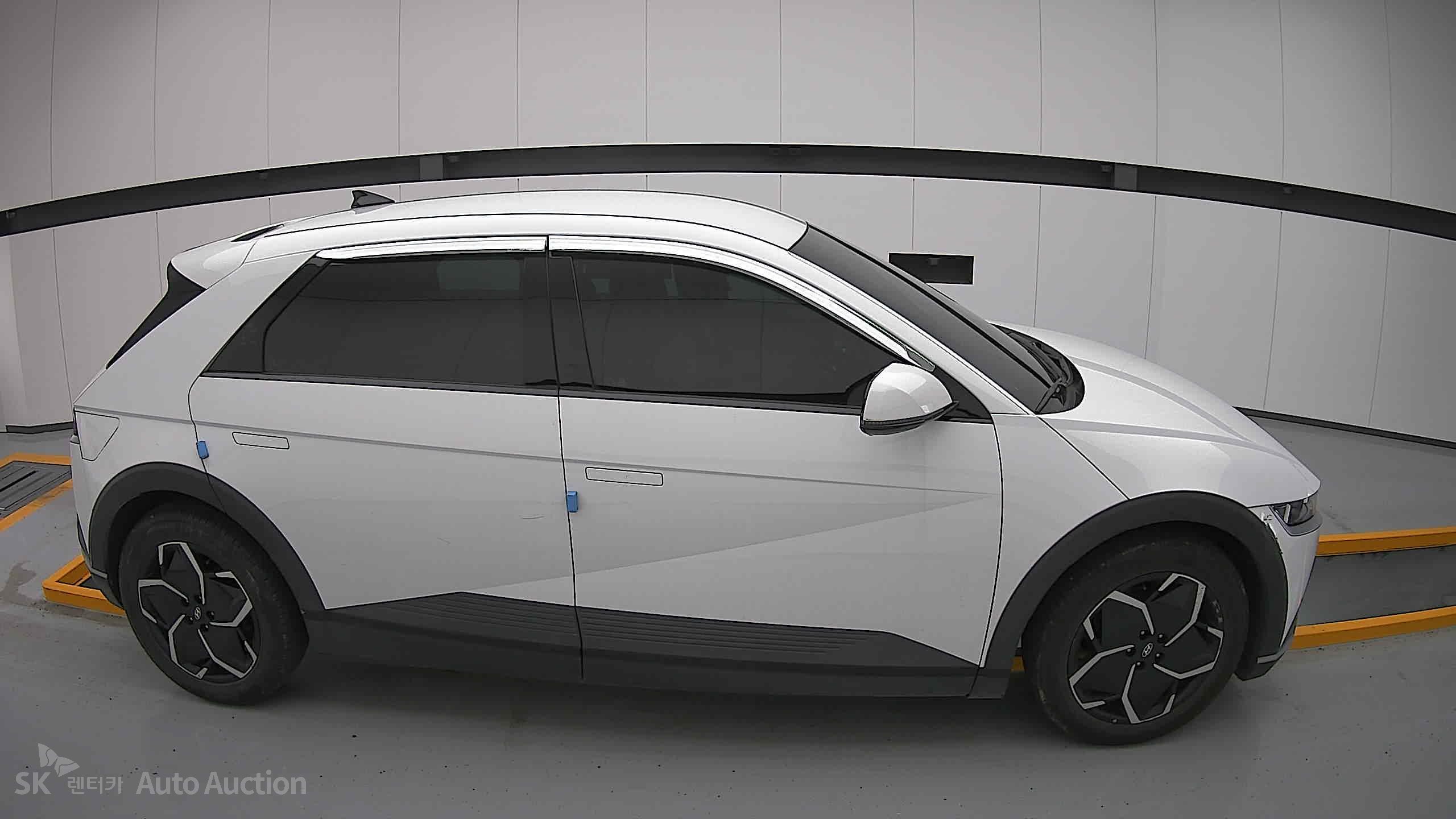 2022 - hyundai ioniq