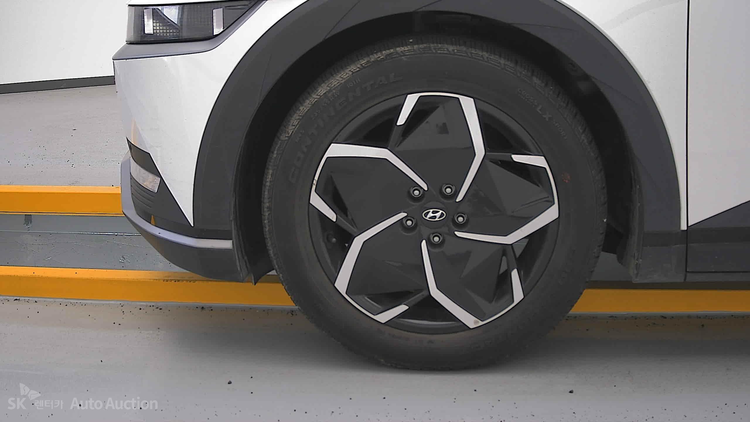 2022 - hyundai ioniq