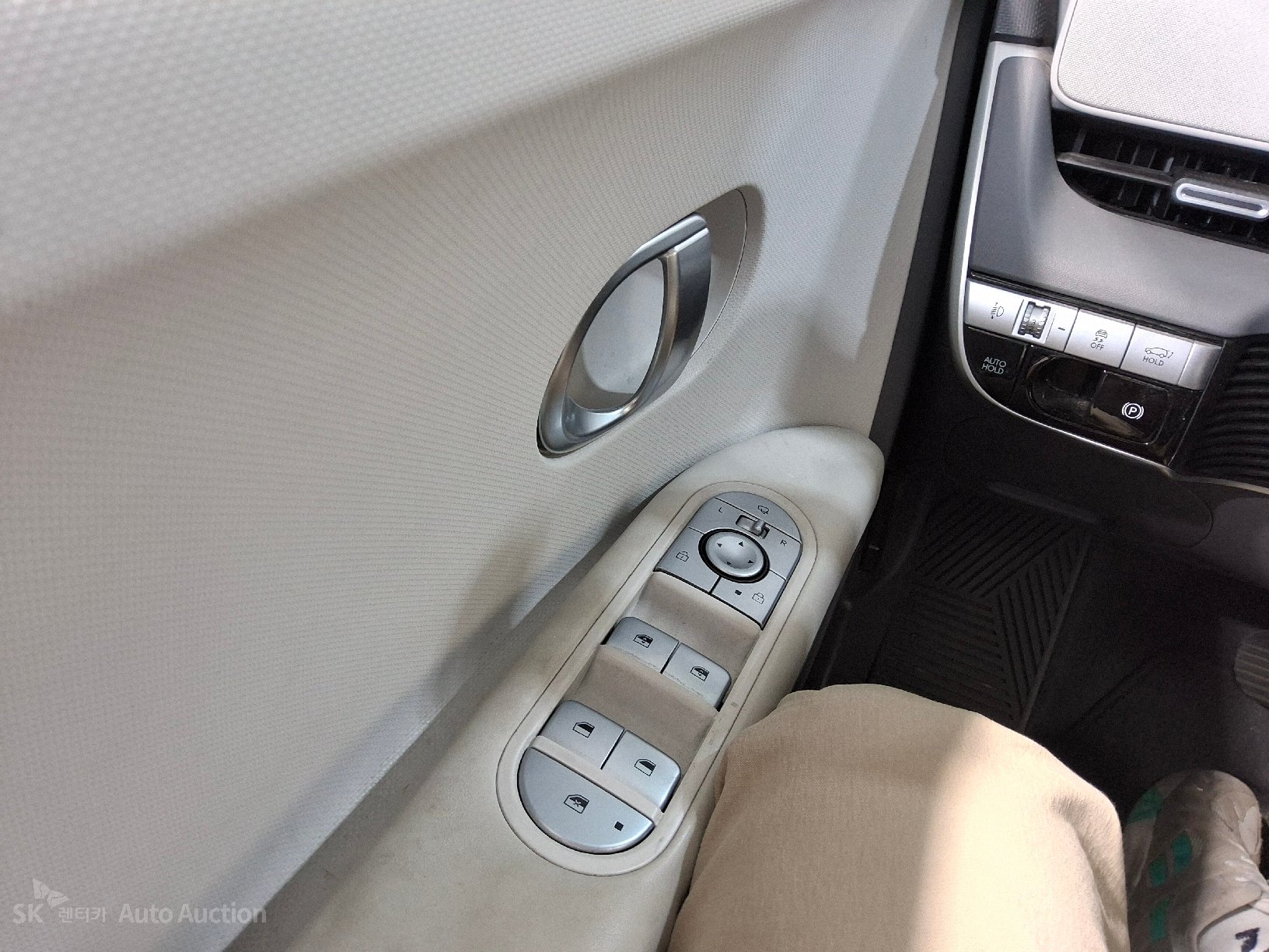 2022 - hyundai ioniq