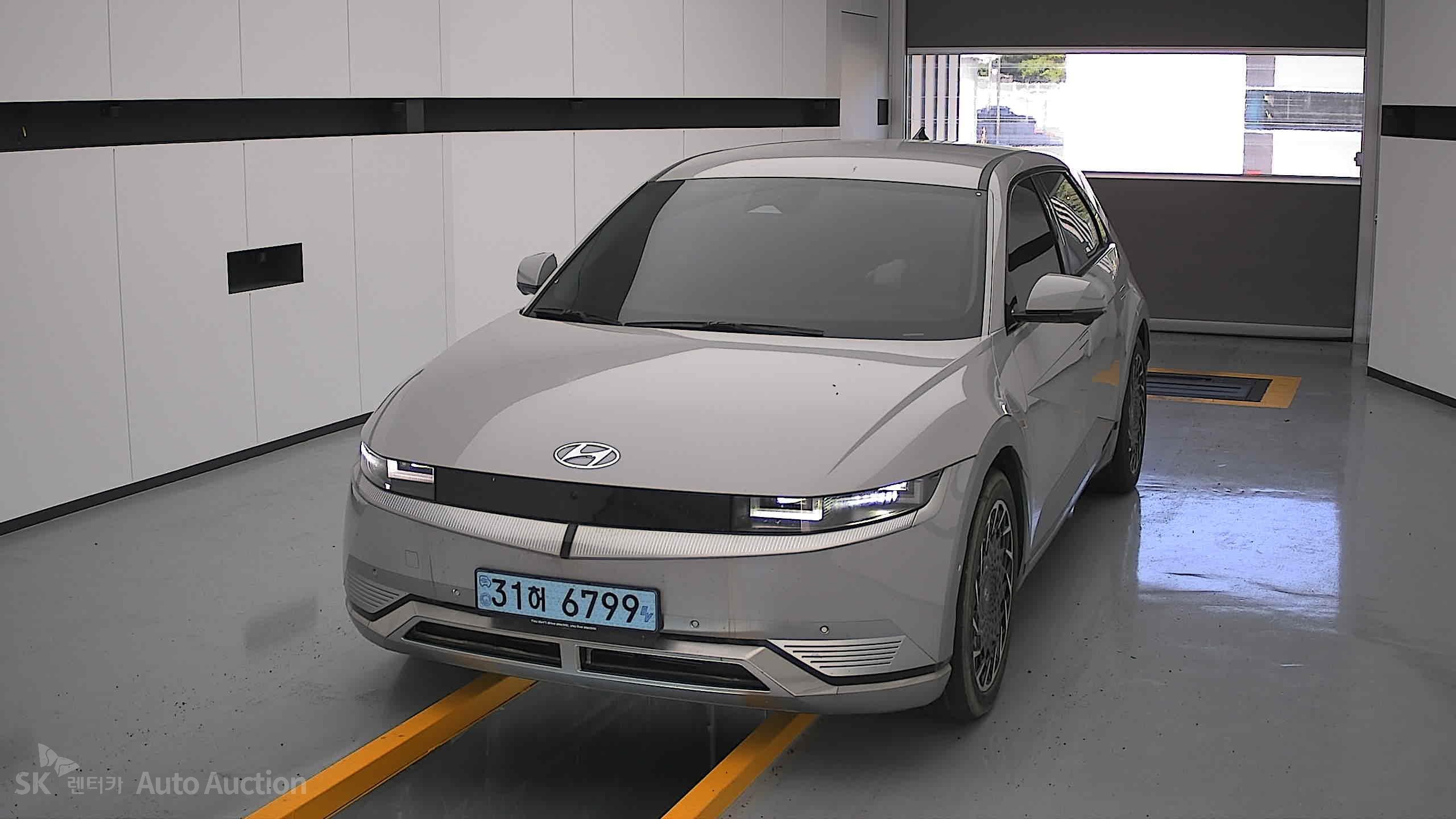 2022 - hyundai ioniq
